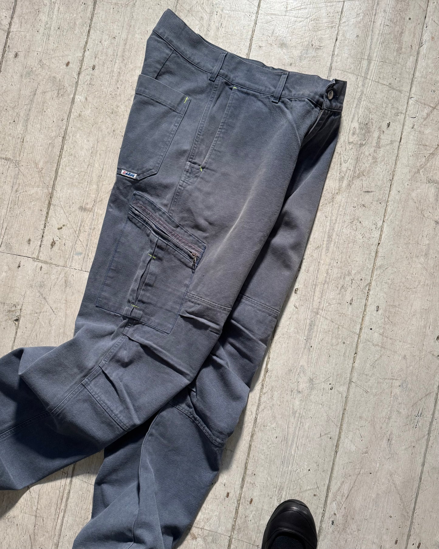 Cold Grey / Lime Asymmetrical Knee Darted Cargo Pant's (32~33)