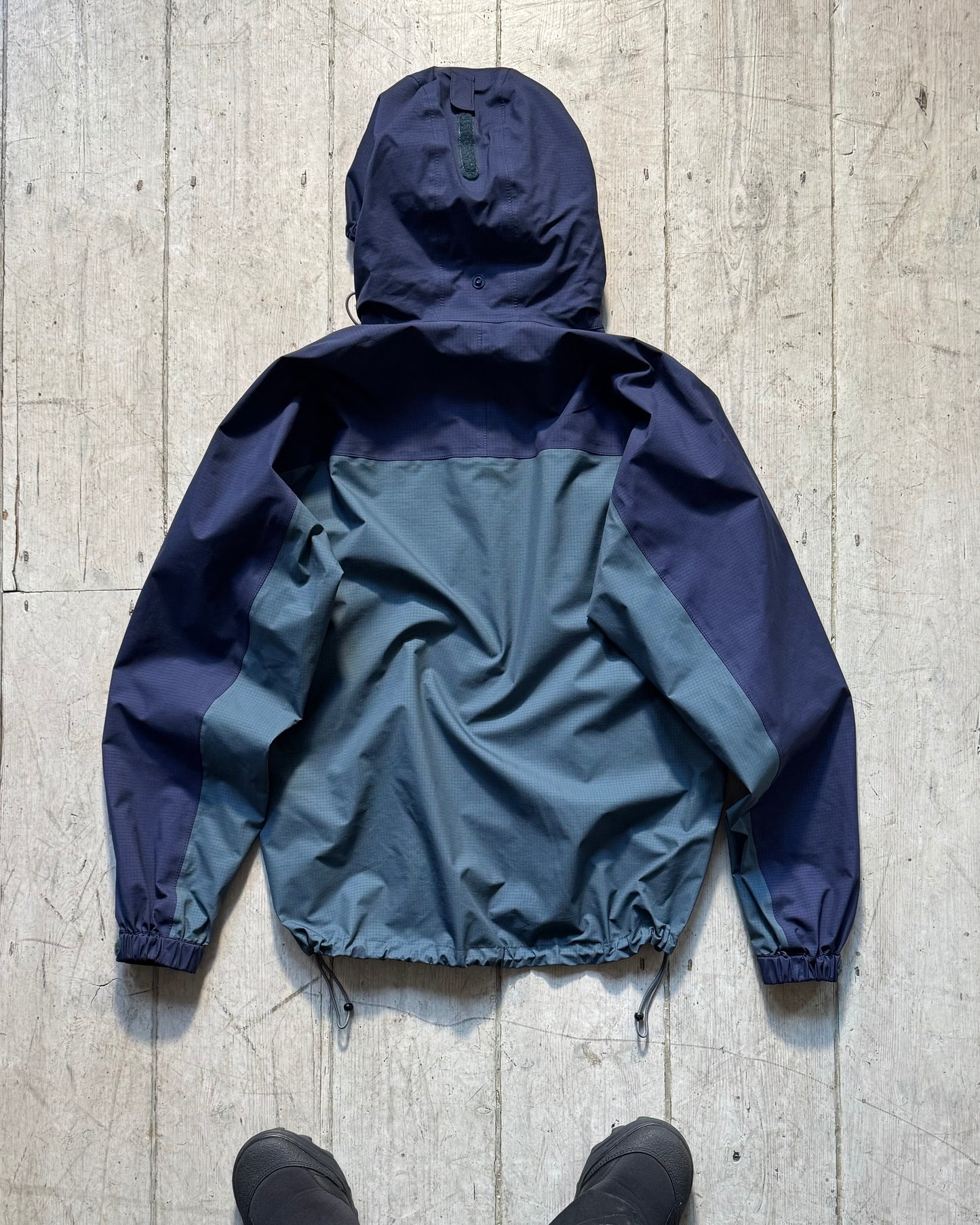 2000s Blue / Orange Panelled Gore-tex Jacket (~M~)