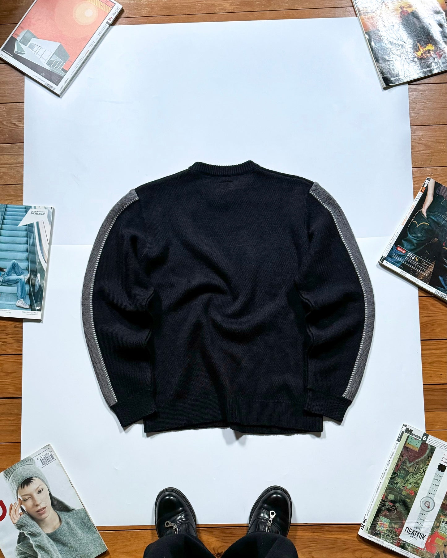 Early 2000s Side Stripe Knit Jumper (M~L)