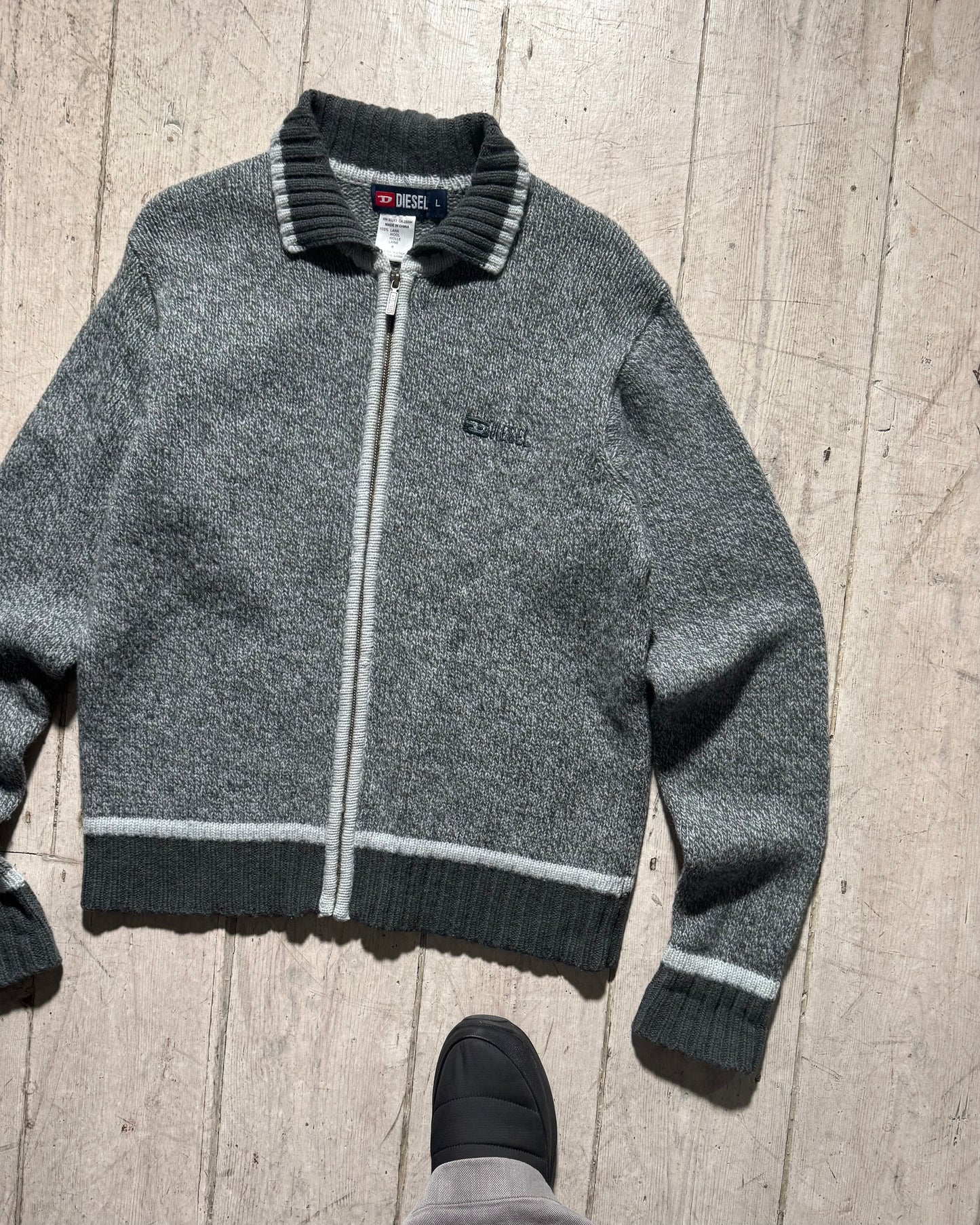 2000s Cold Grey Zip Up Knit (M~L)