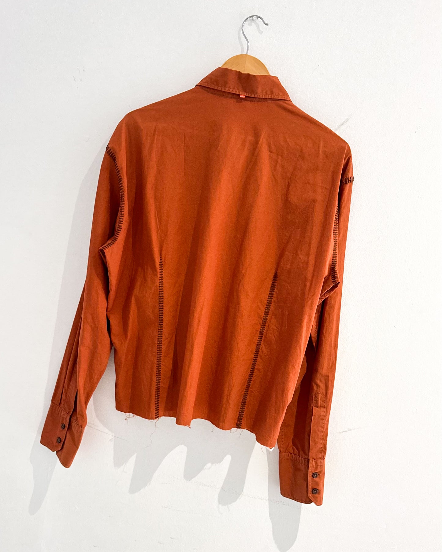 Early 2000s Orange Scar Stitch Cropped Shirt (M~L)