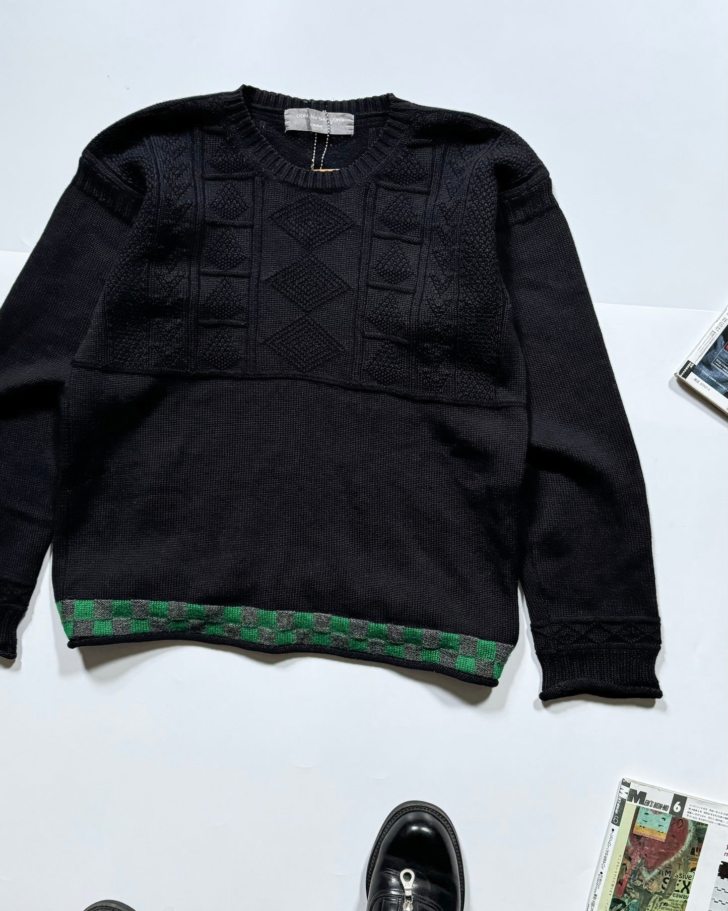 90s Black Tile Style Half Tonal 3-D Pattern Green Checkered Knit Jumper (~M~)