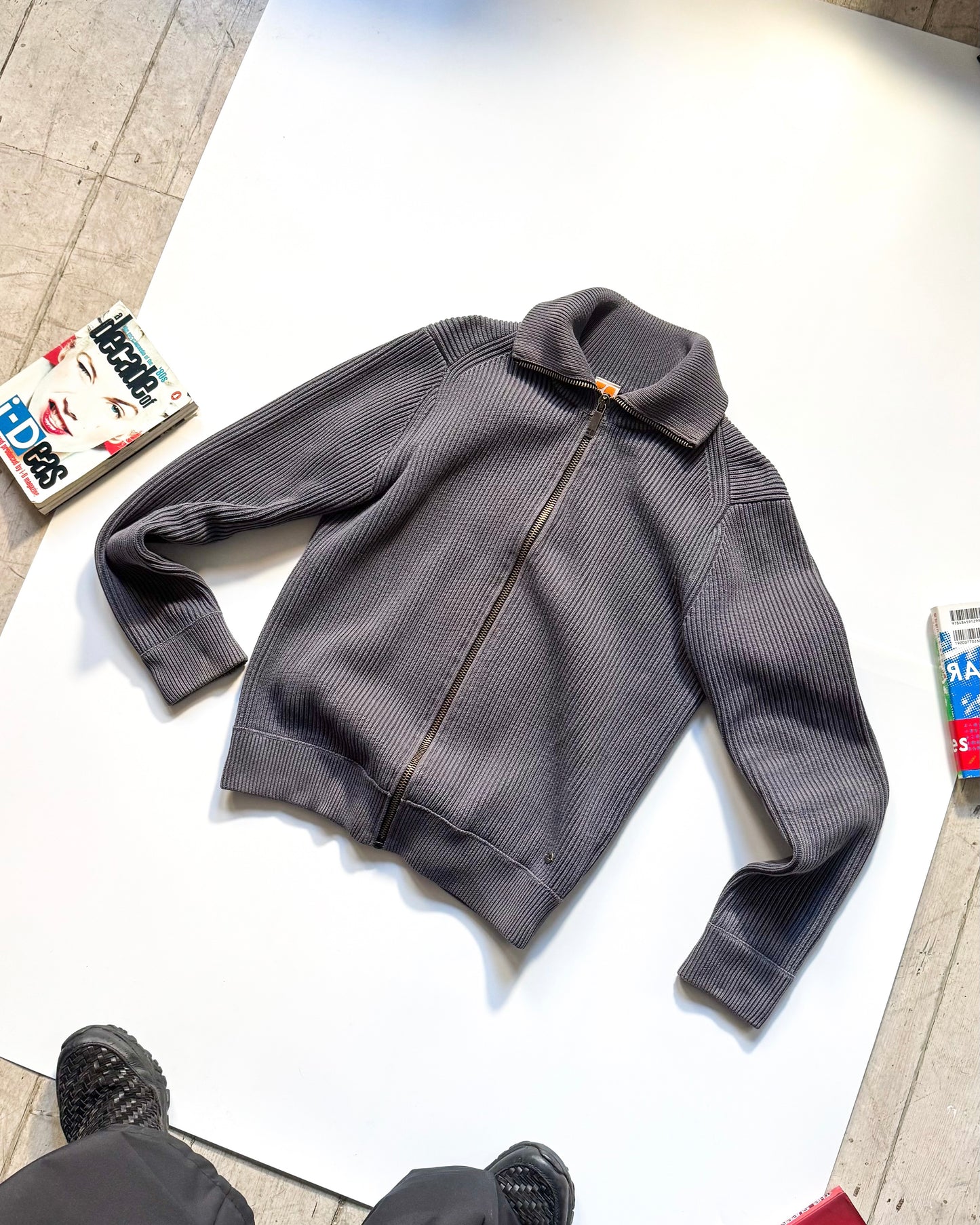 2000s Grey Thick Ribbed Knit Zip Up Jumper (~ S~)