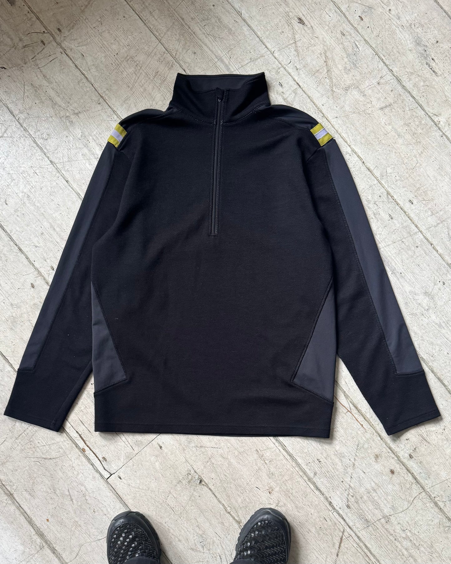 Hybrid Panelled Quarter Zip Pull Over (~L~)