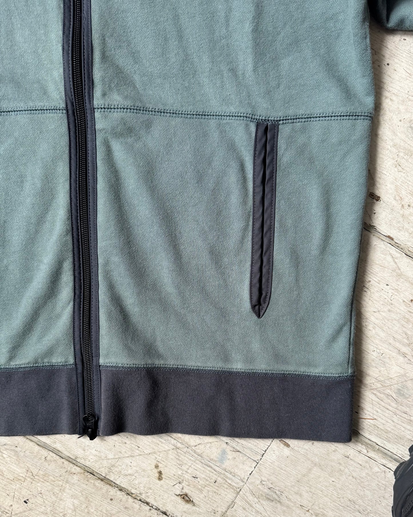 Spring 2001 Tonal Washed Blue / Grey Zip Up Jersey Top (~M~)