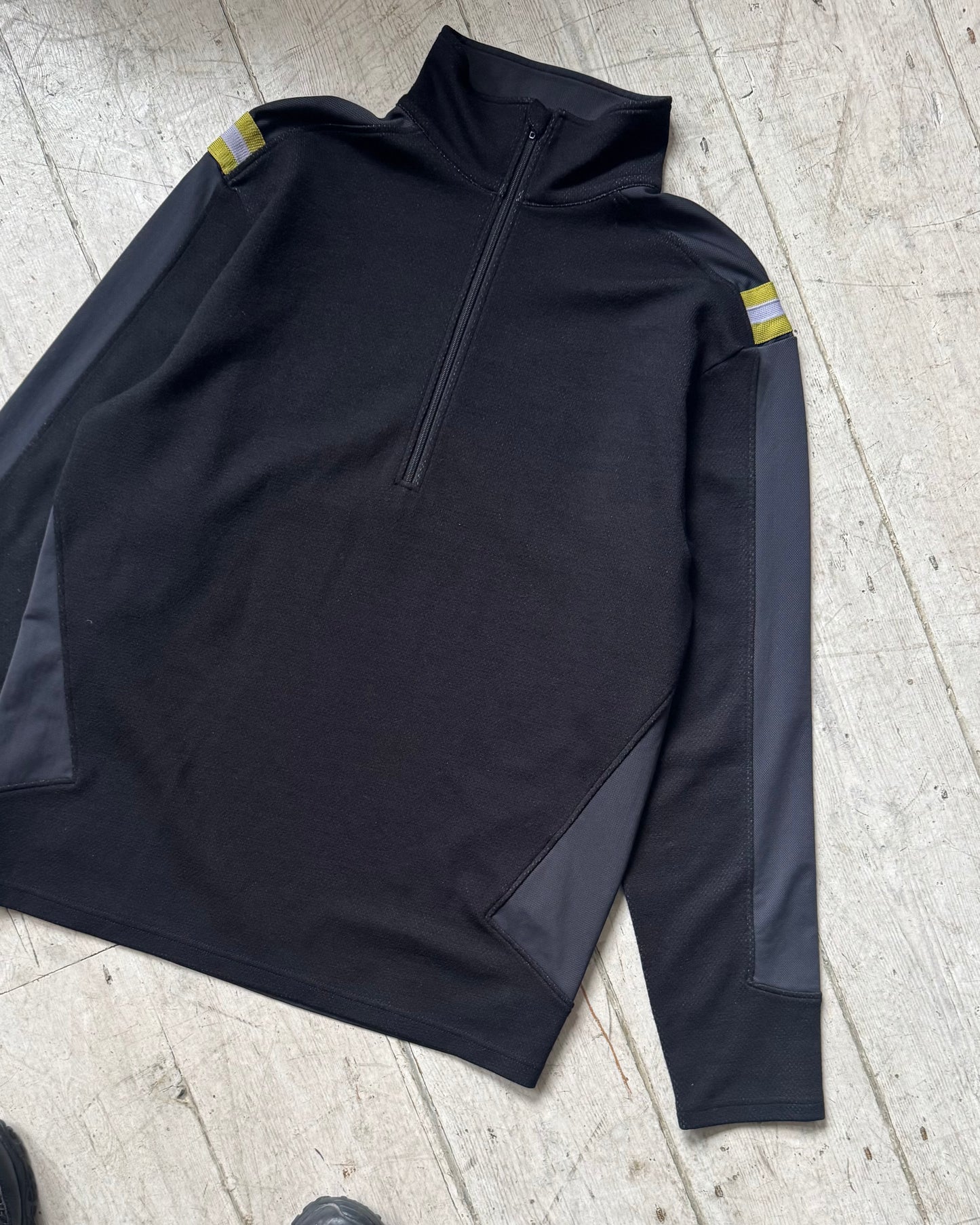 Hybrid Panelled Quarter Zip Pull Over (~L~)