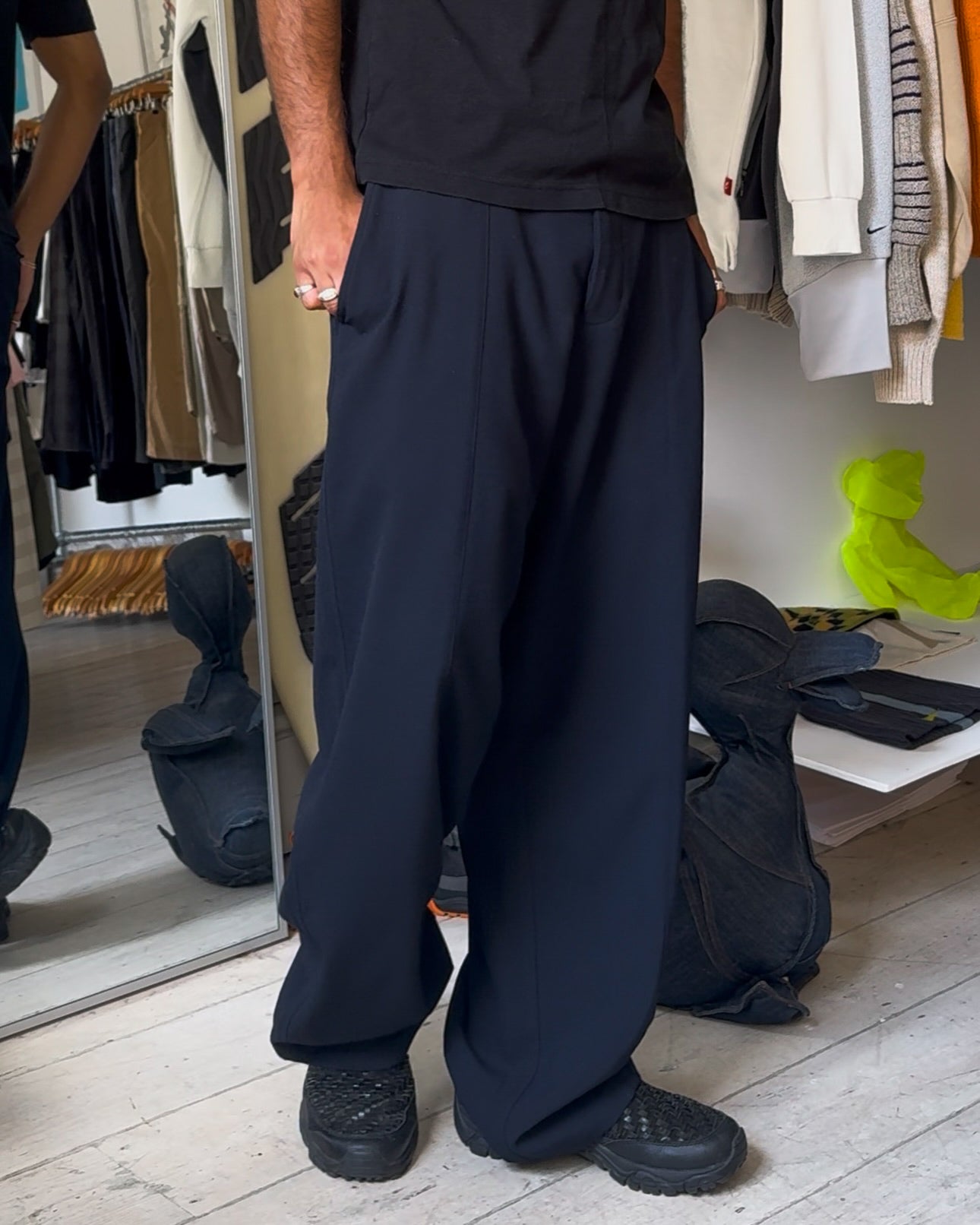 Early 2000s Navy Center Seam Comfort- Fit Smart Pants (34~36)