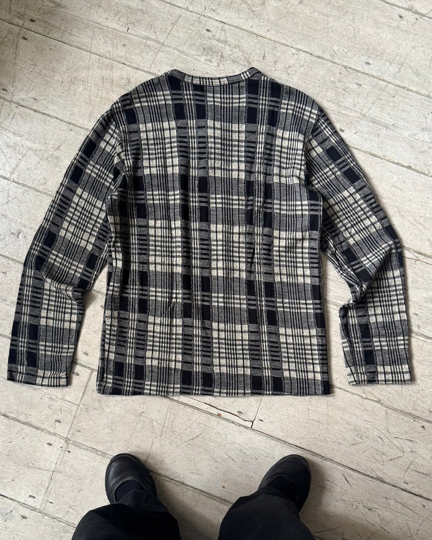 Grey / Black Check Longsleeve Henley Top (~L~)