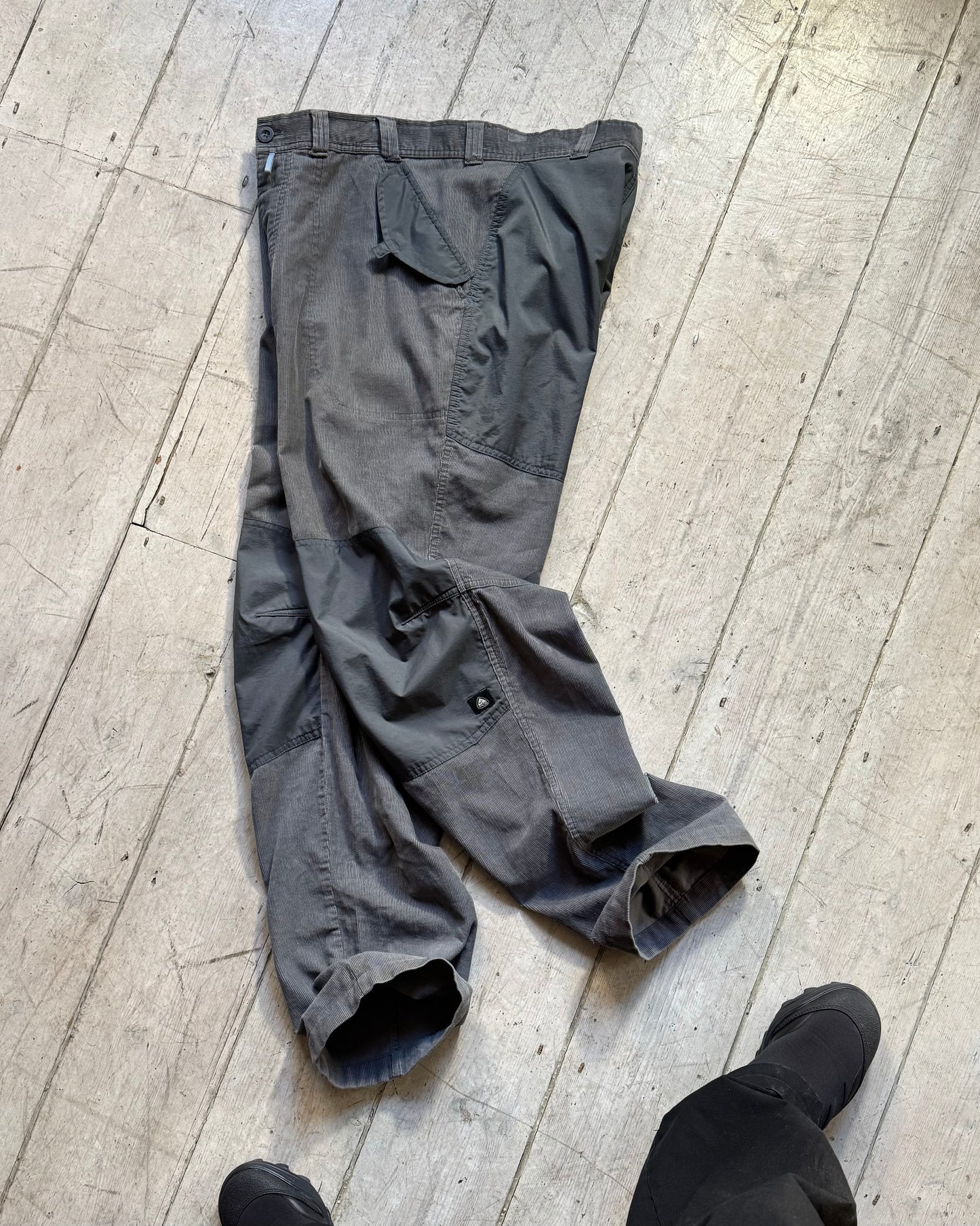 Fall 2001 Grey Corduroy Panelled Wide Pants (~34~)