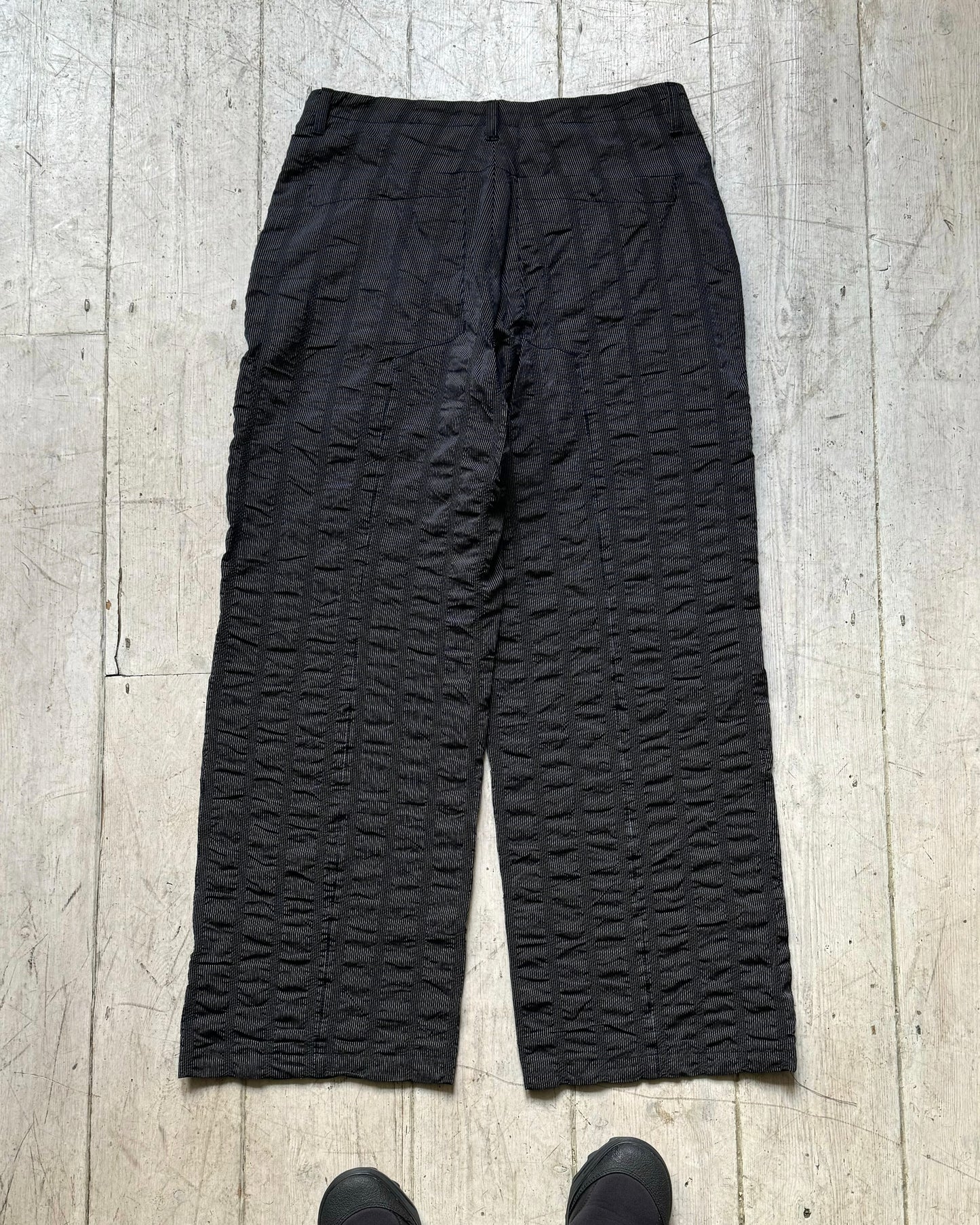 2004 Crinkle Process Striped Grey Wide Pants (~34~)