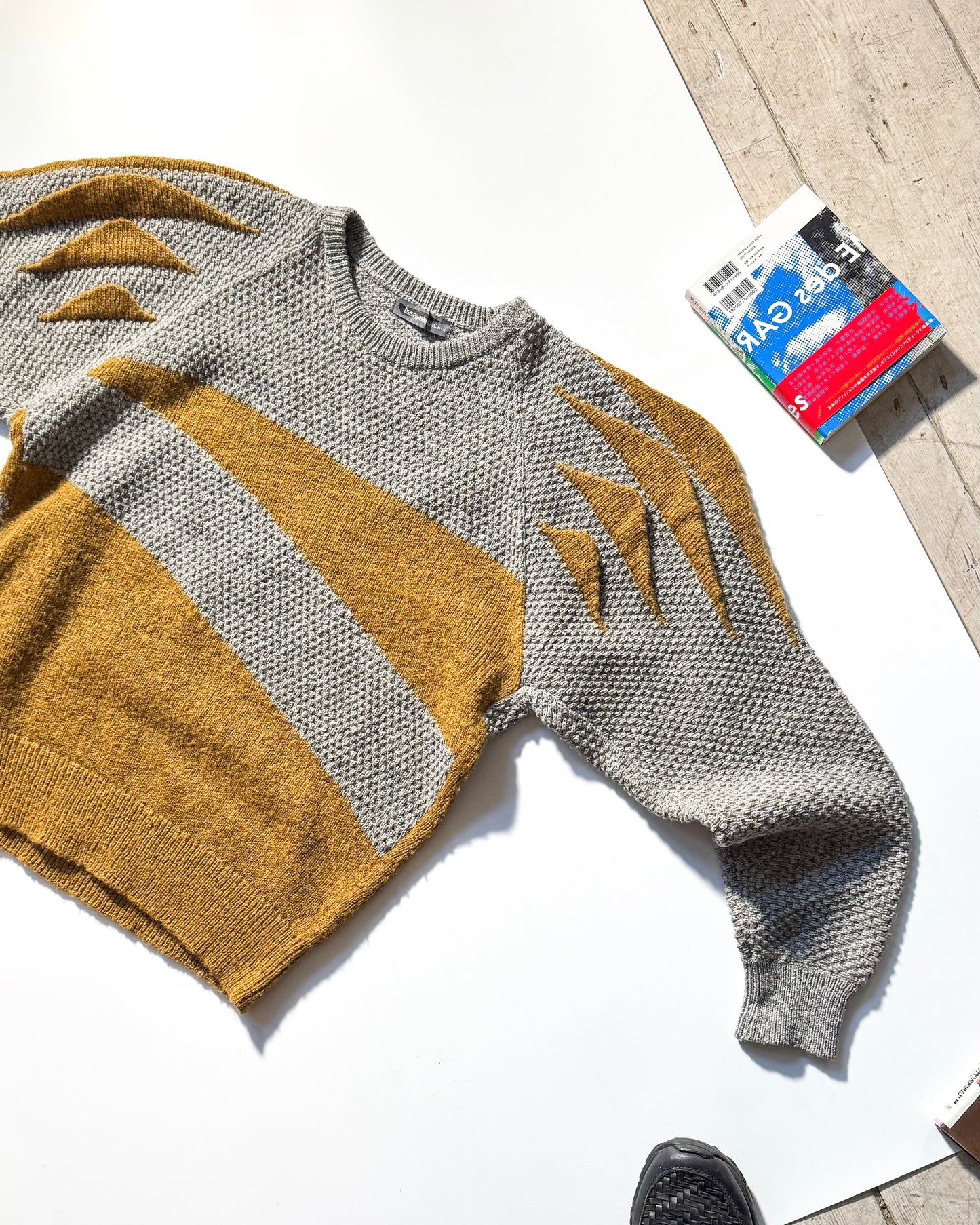 80s Mustard / Grey 3-D Shoulder Blade Panel Zig Zag Knit (M~L)