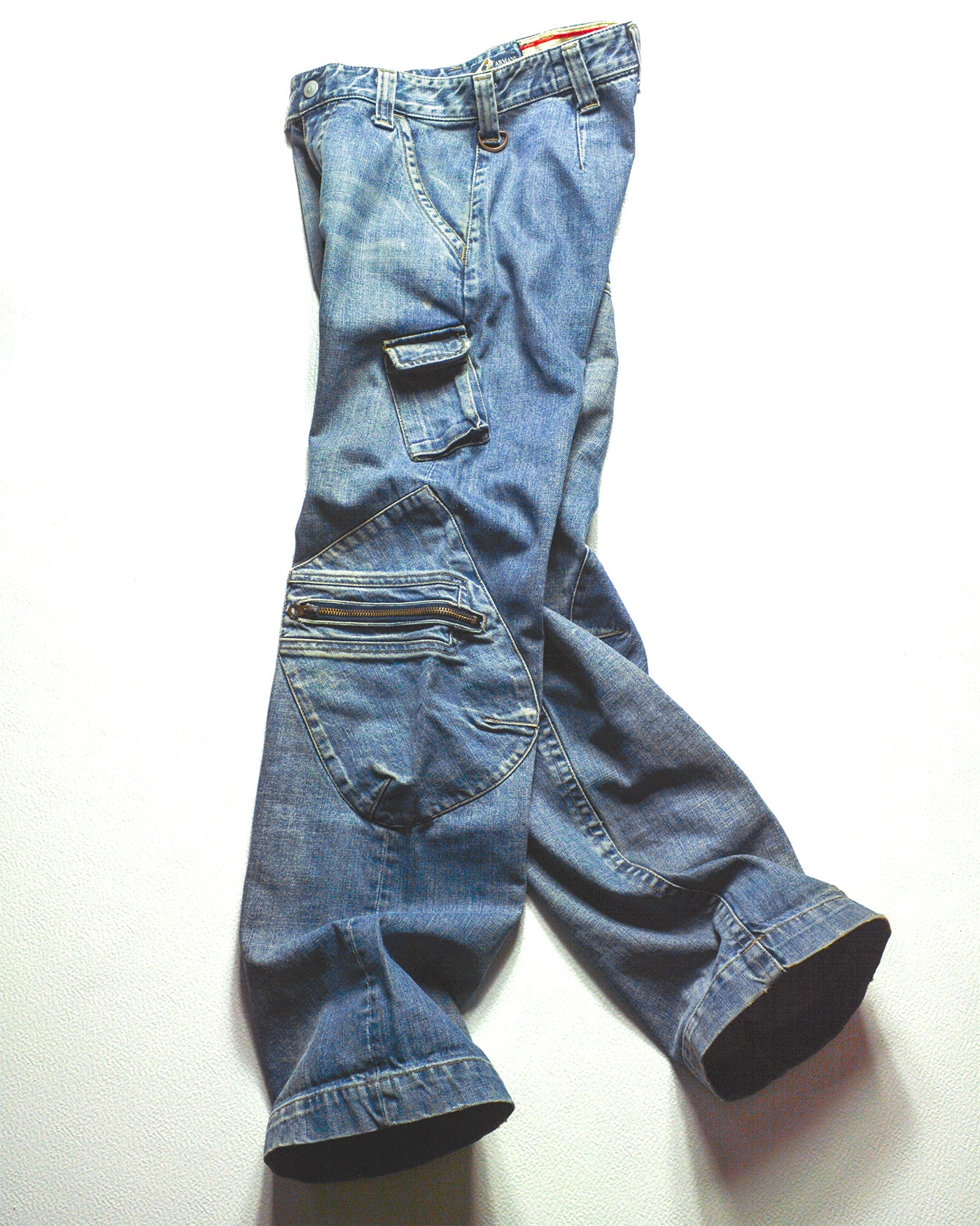 Early 2000s Asymmetrical Cargo Pocket Jeans (~30~)