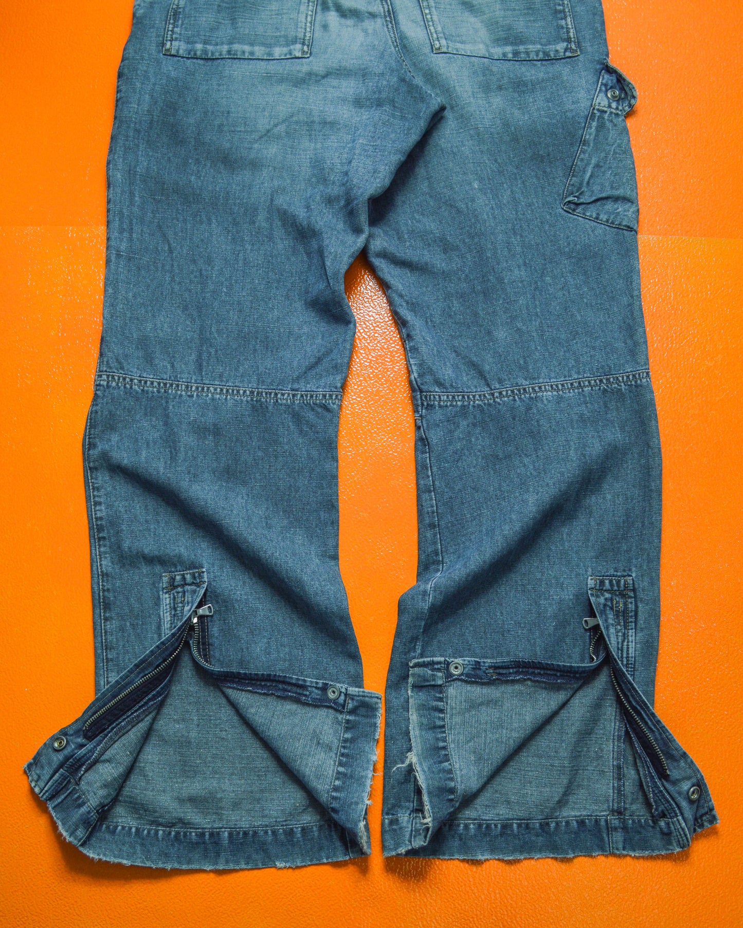 Relaxed Asymmetrical Medium Wash Blue Denim Cargo Pants (~32~)