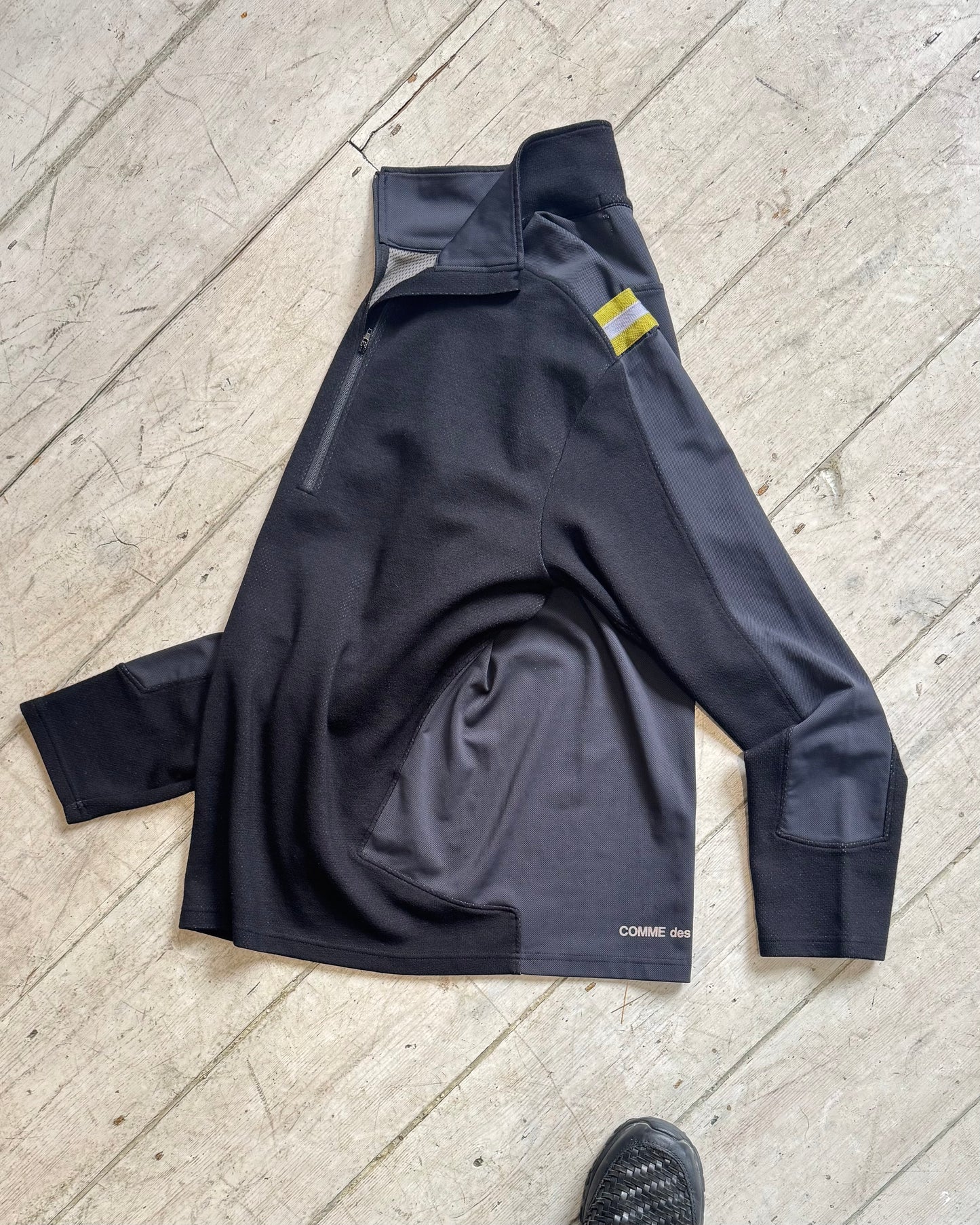 Hybrid Panelled Quarter Zip Pull Over (~L~)