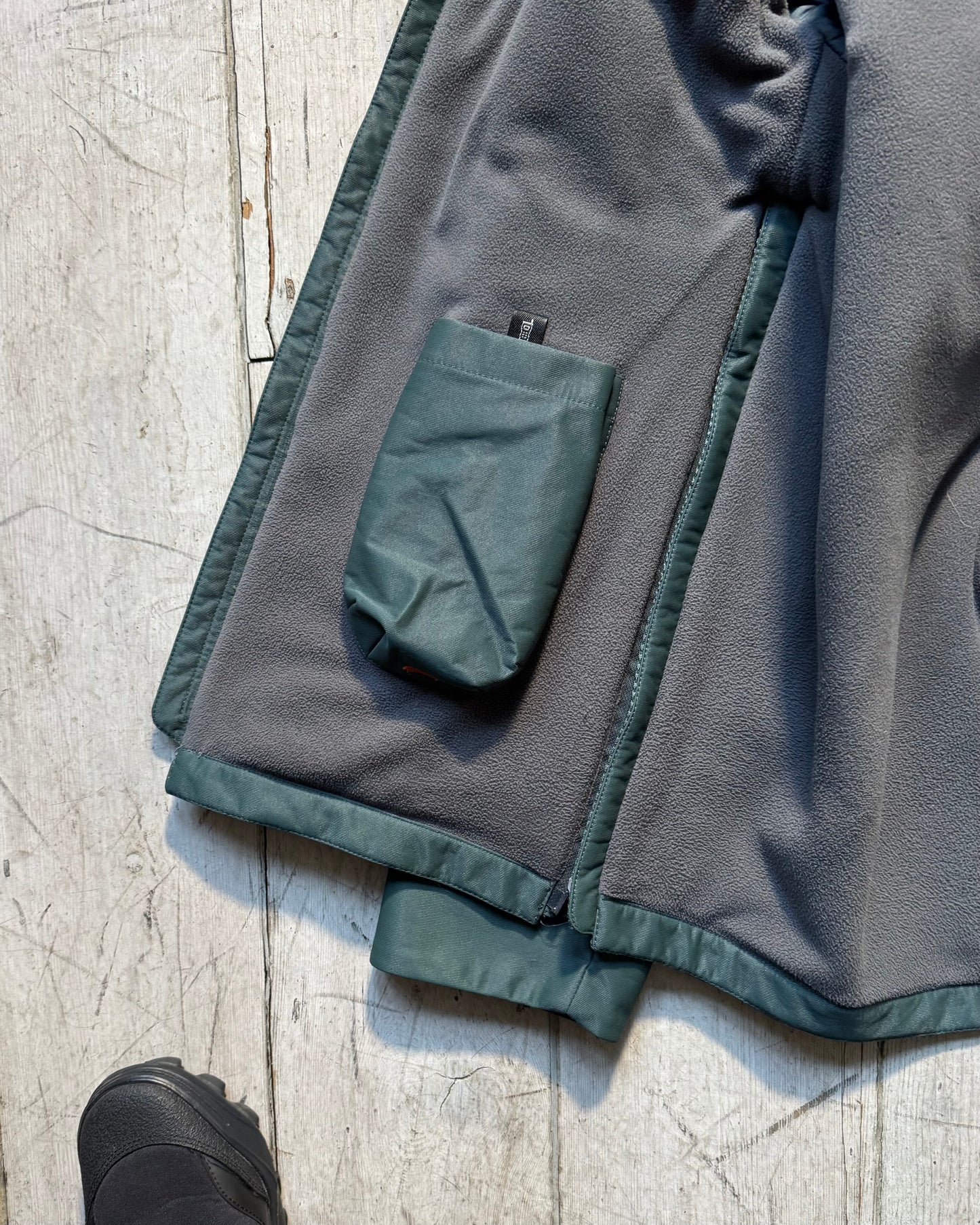 2000s Iridescent Deep Green Fleece Lined Side Zip Technical Jacket (~M~)