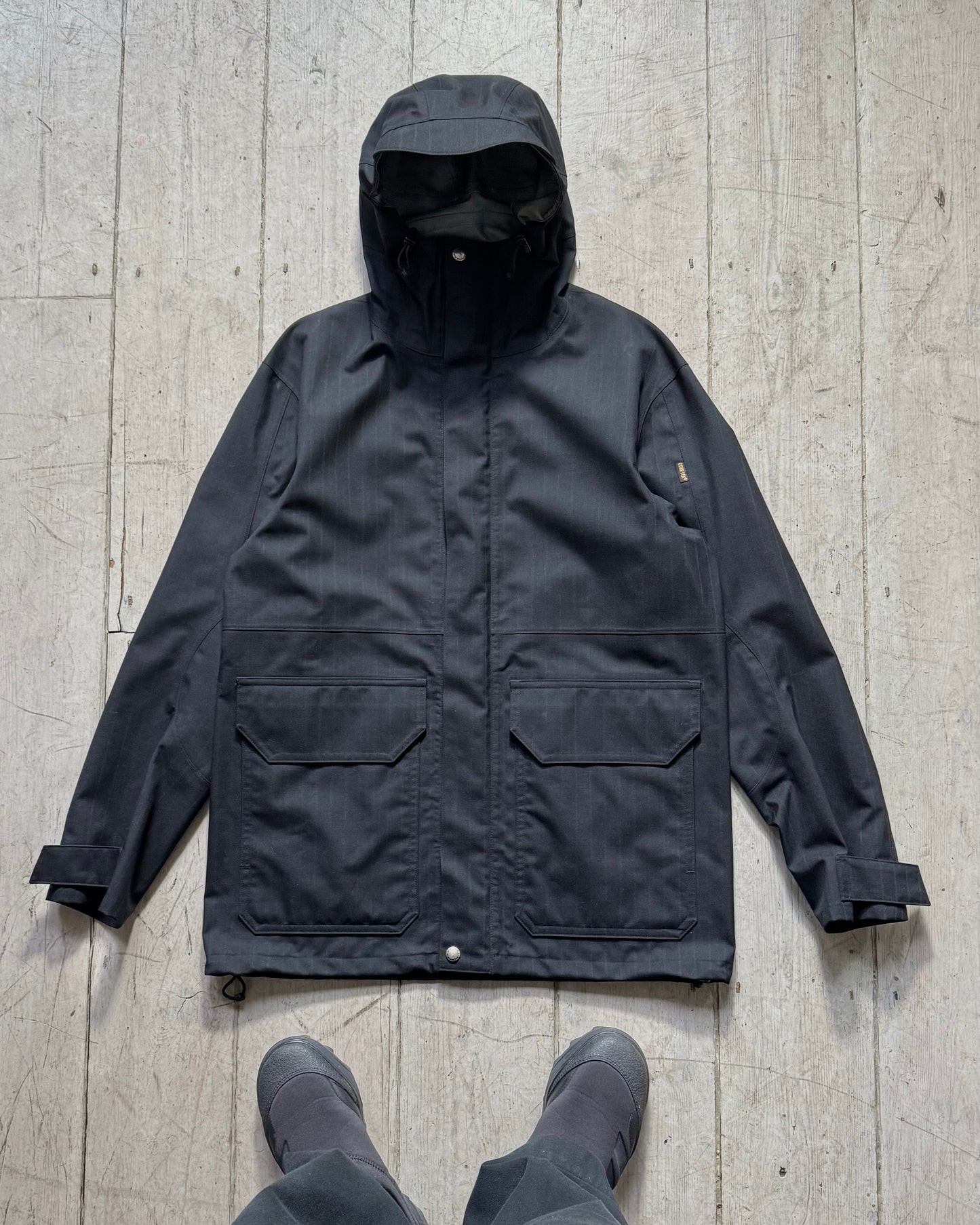 2005 Black Blue Pinstriped Goldwin Gore-tex Jacket (L~XL)