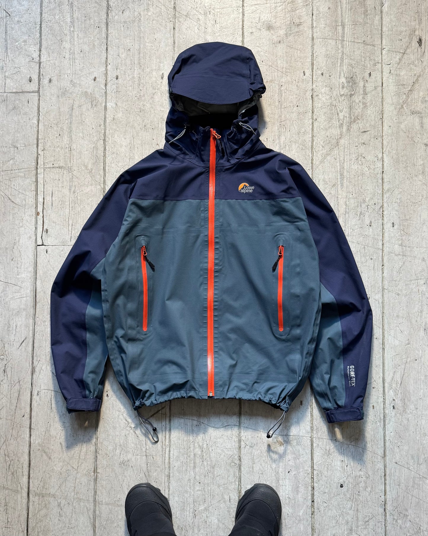 2000s Blue / Orange Panelled Gore-tex Jacket (~M~)