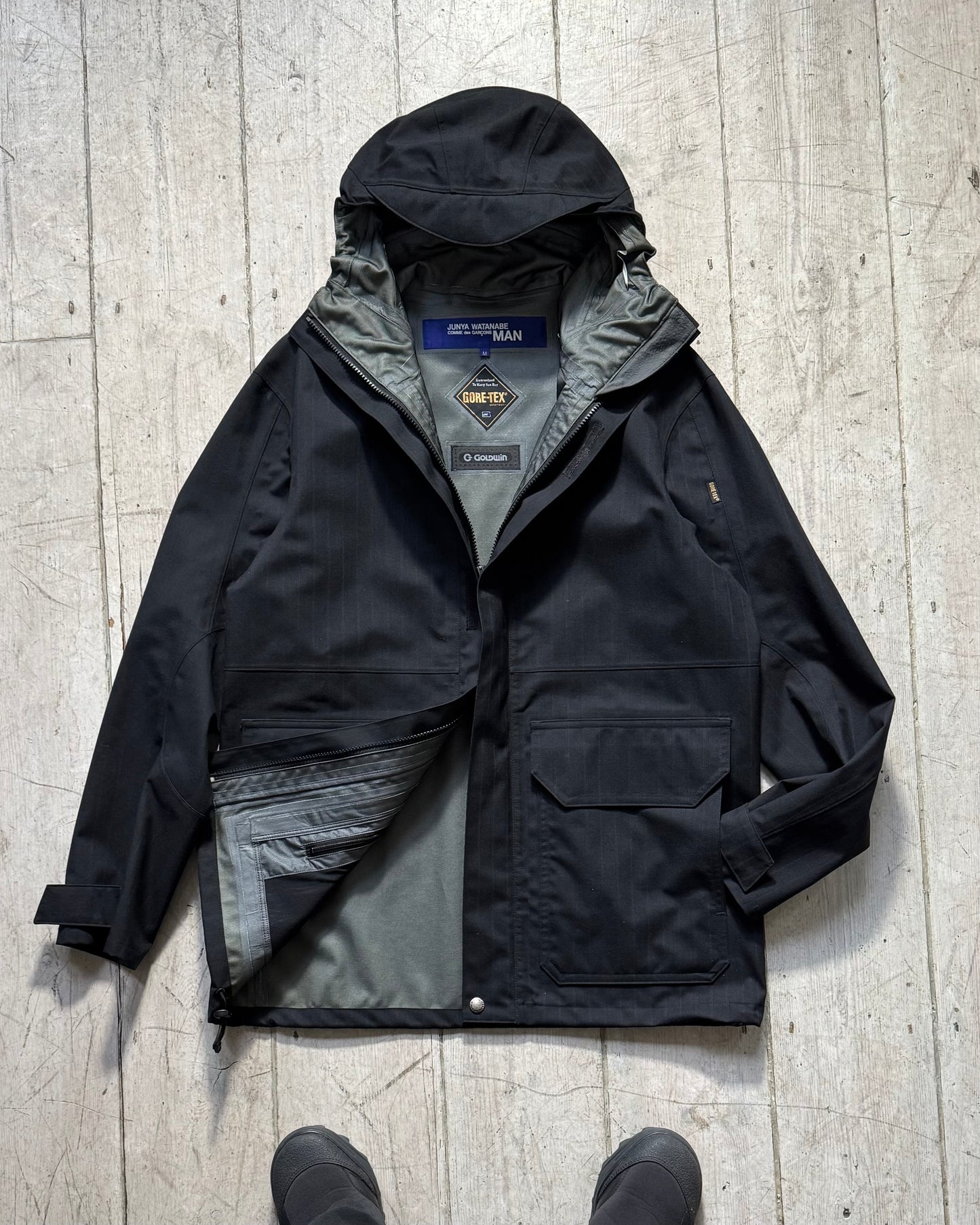 2005 Black Blue Pinstriped Goldwin Gore-tex Jacket (L~XL)