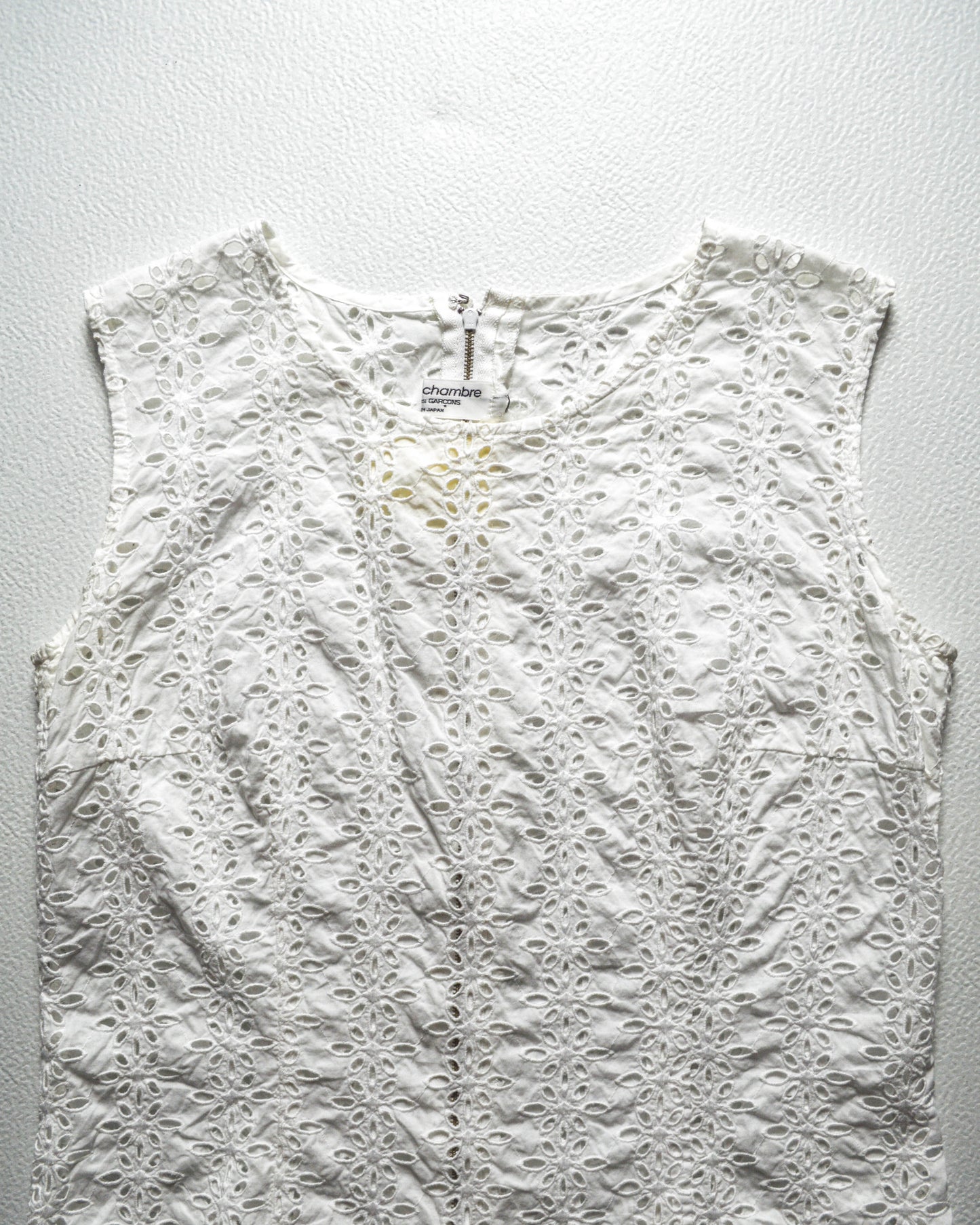 90s White Cutout Lace Back Zip Vest