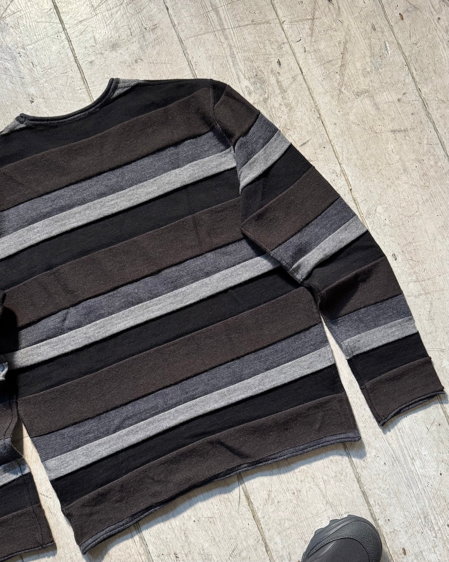 Autumn 2012 Greyscale 3- D Stripe Knit Sweater / Jumper (S~M)