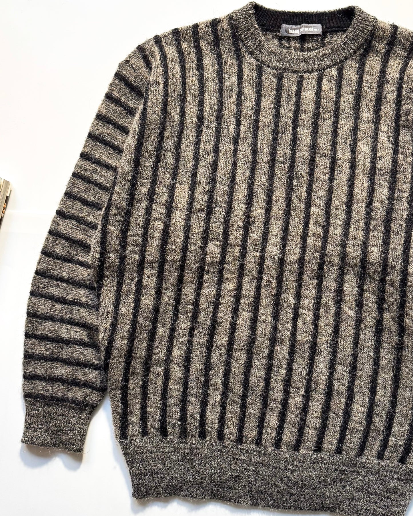 AW86 Grey Vertical Striped Knit Sweater / Jumper (~L~)