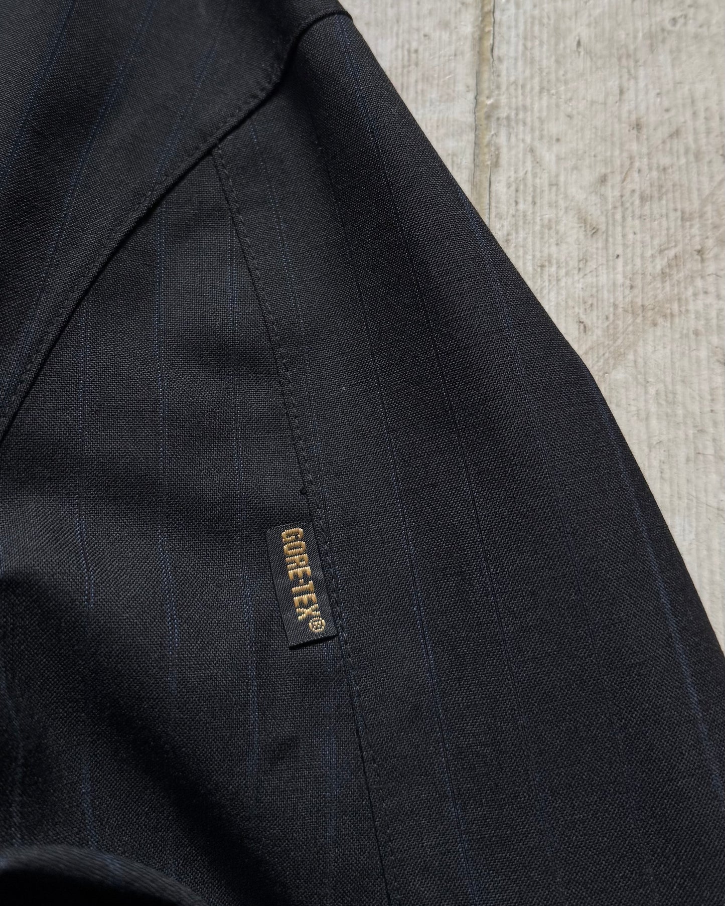 2005 Black Blue Pinstriped Goldwin Gore-tex Jacket (L~XL)