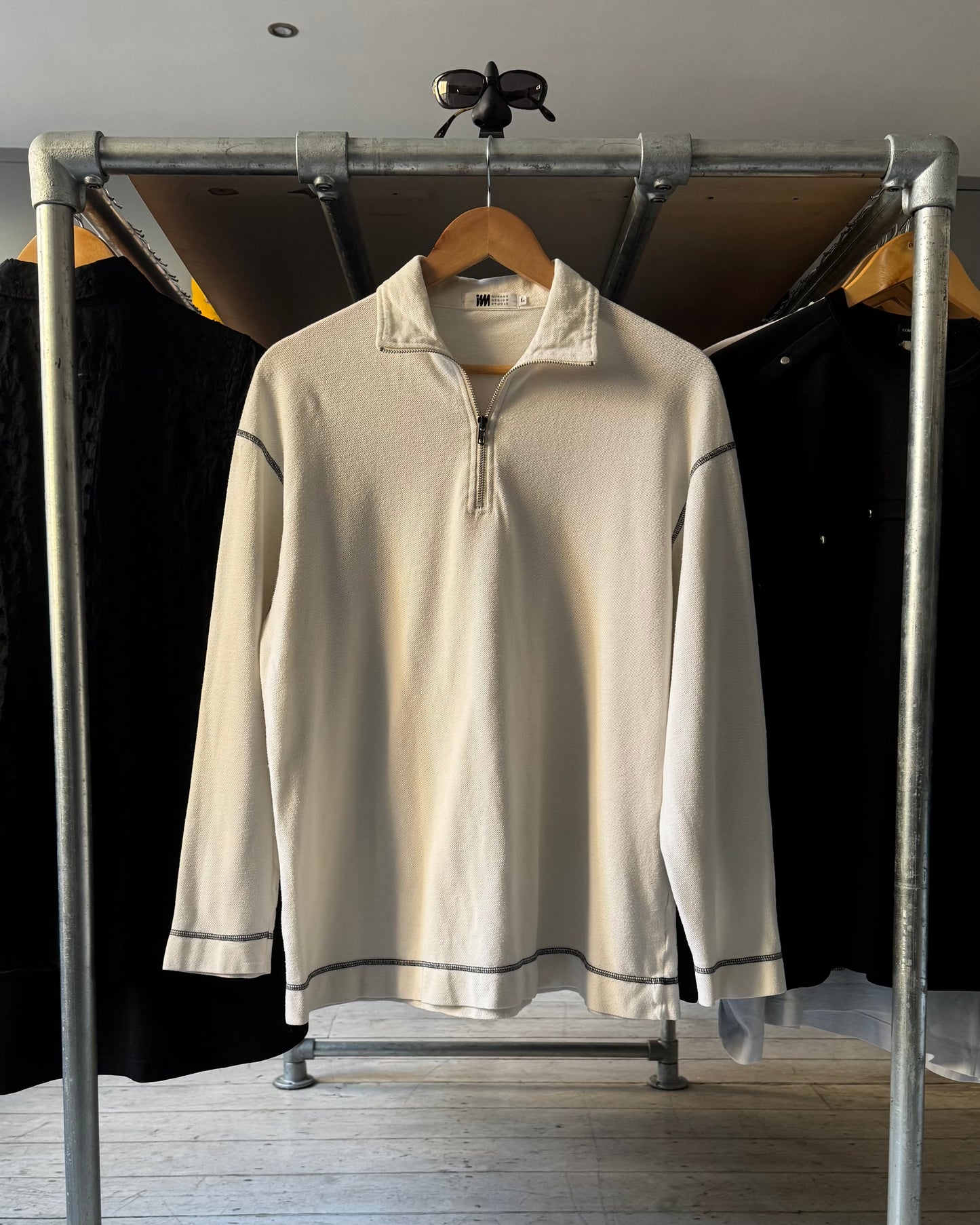 90s White / Black Overlocked Quarter Zip Polo Shirt / Top (M~L)