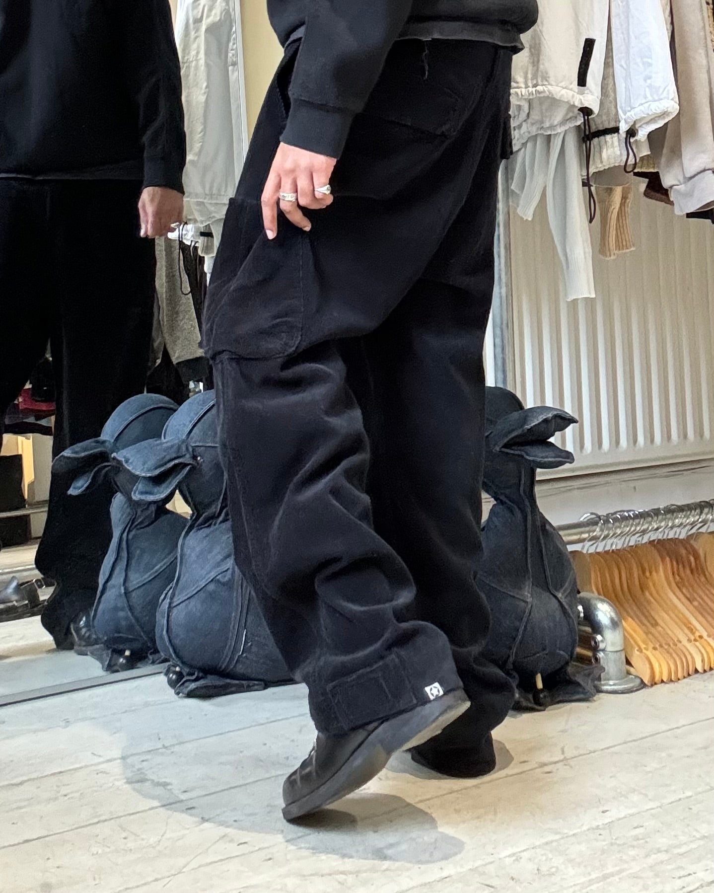 Black Corduroy Cargo Pocket Pants (32~34)