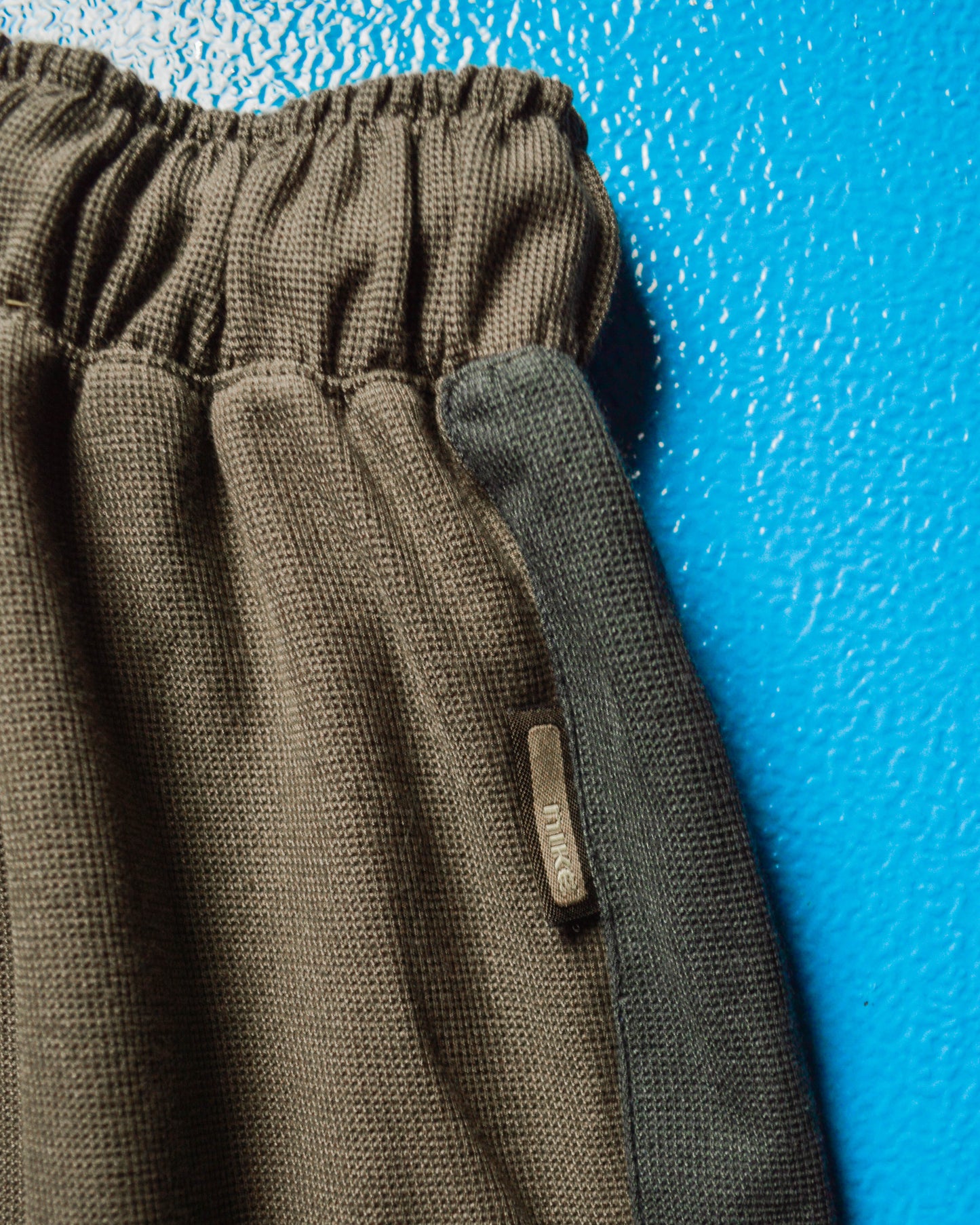 Spring 2000 Olive Brown Textured Side Striped Asymmetrical Pocket Shorts (30~34)