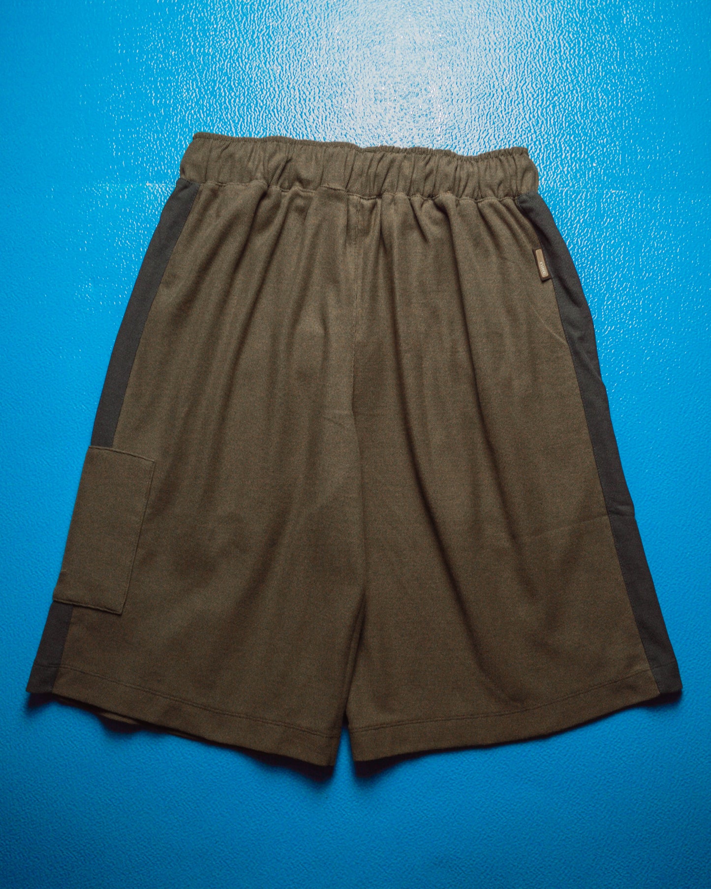 Spring 2000 Olive Brown Textured Side Striped Asymmetrical Pocket Shorts (30~34)