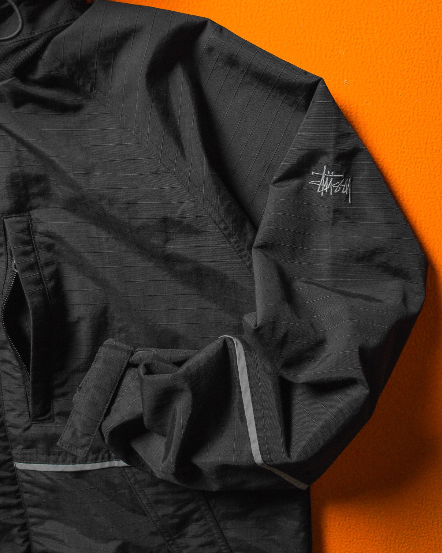 Late 90s Black Ripstop Embroidered Sleeve Logo Windbreaker Jacket (M~L)