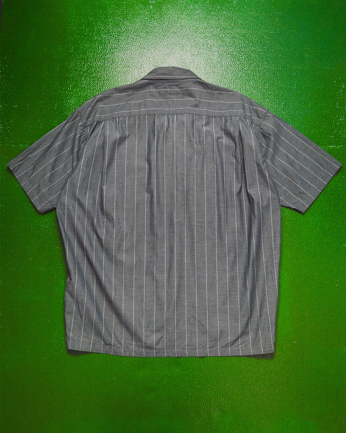 Pinstriped Grey Boxy S-S Link Shirt (~L~)
