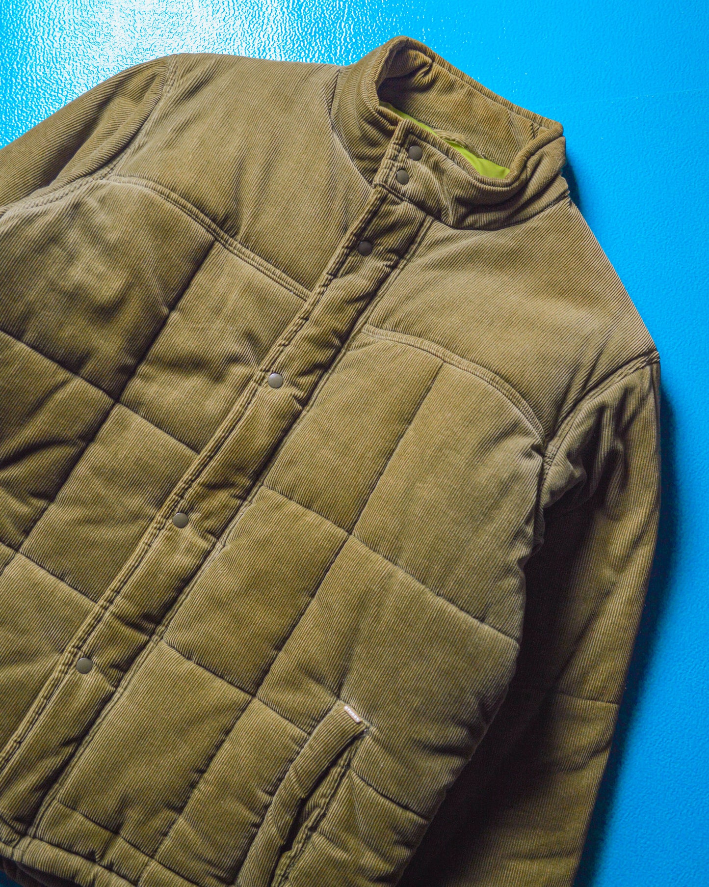 Brown Corduroy Puffer Jacket (M)