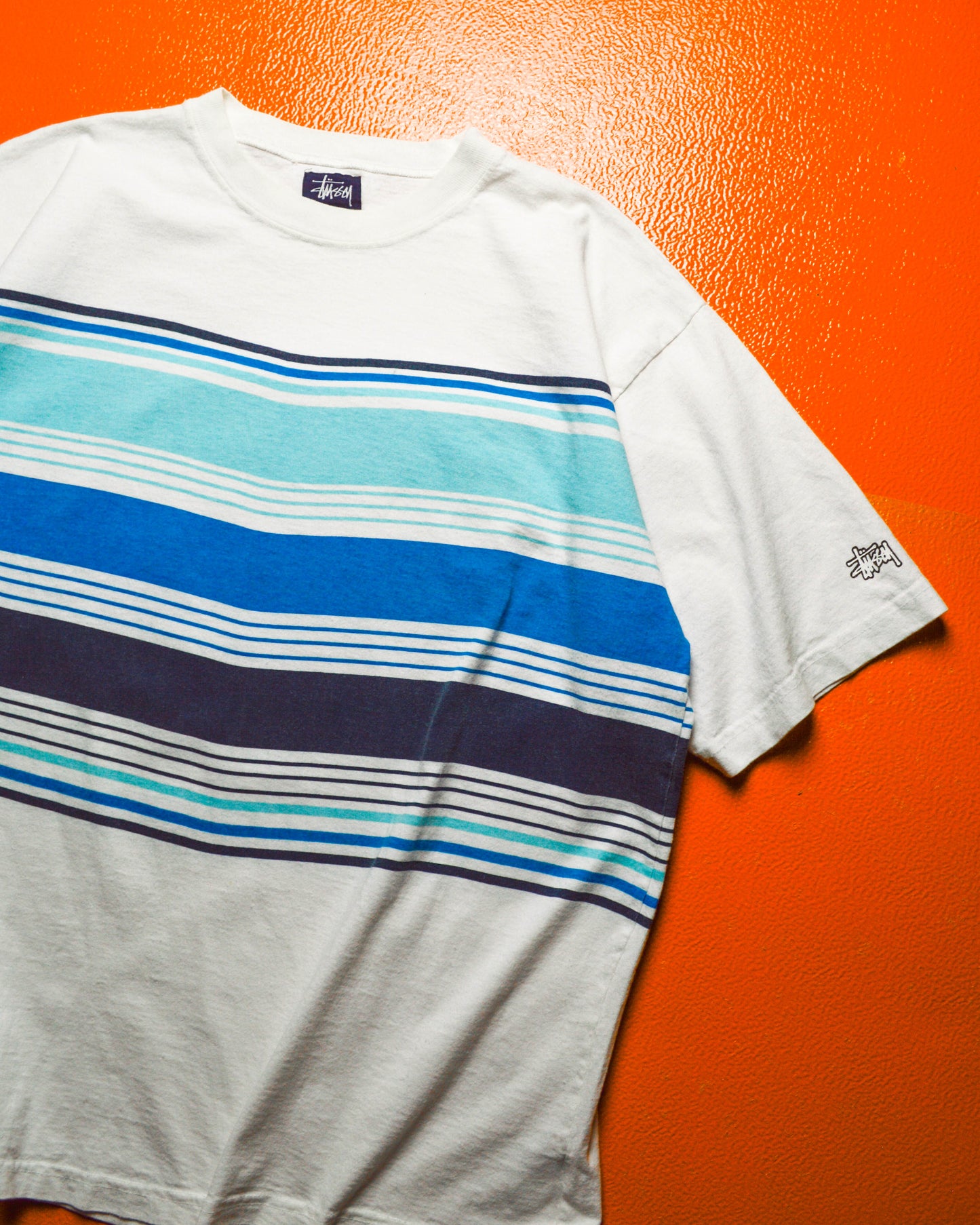 Early 2000s White Blue Half Striped Sleeve Logo T-shirt (~XL~).