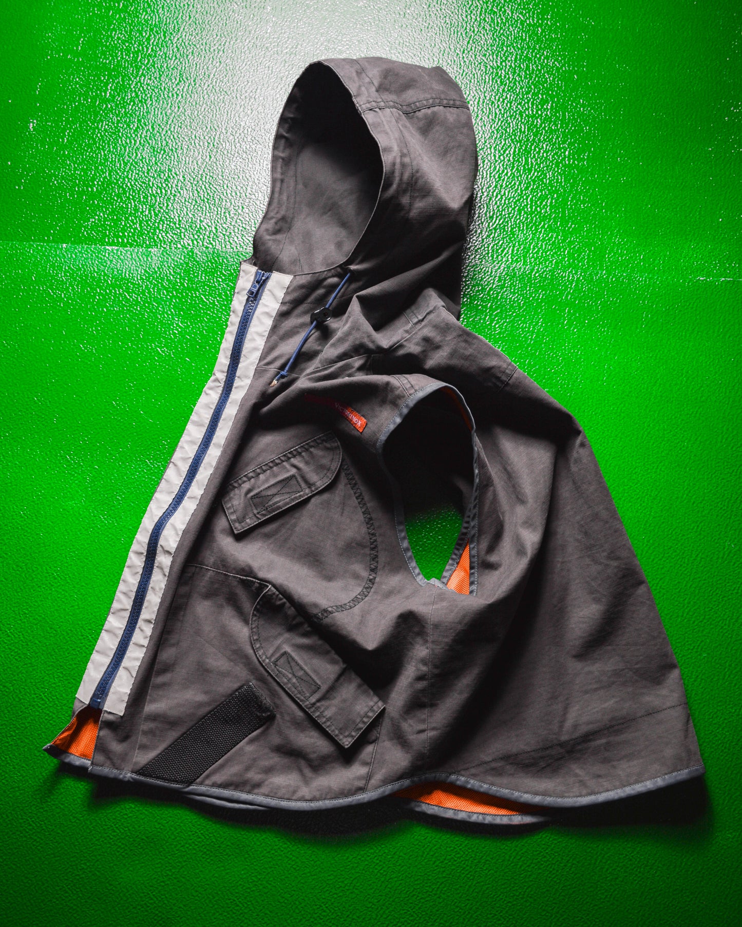 Tactical Multi-Pocket Concealable Hooded Cropped Vest; (~M~)