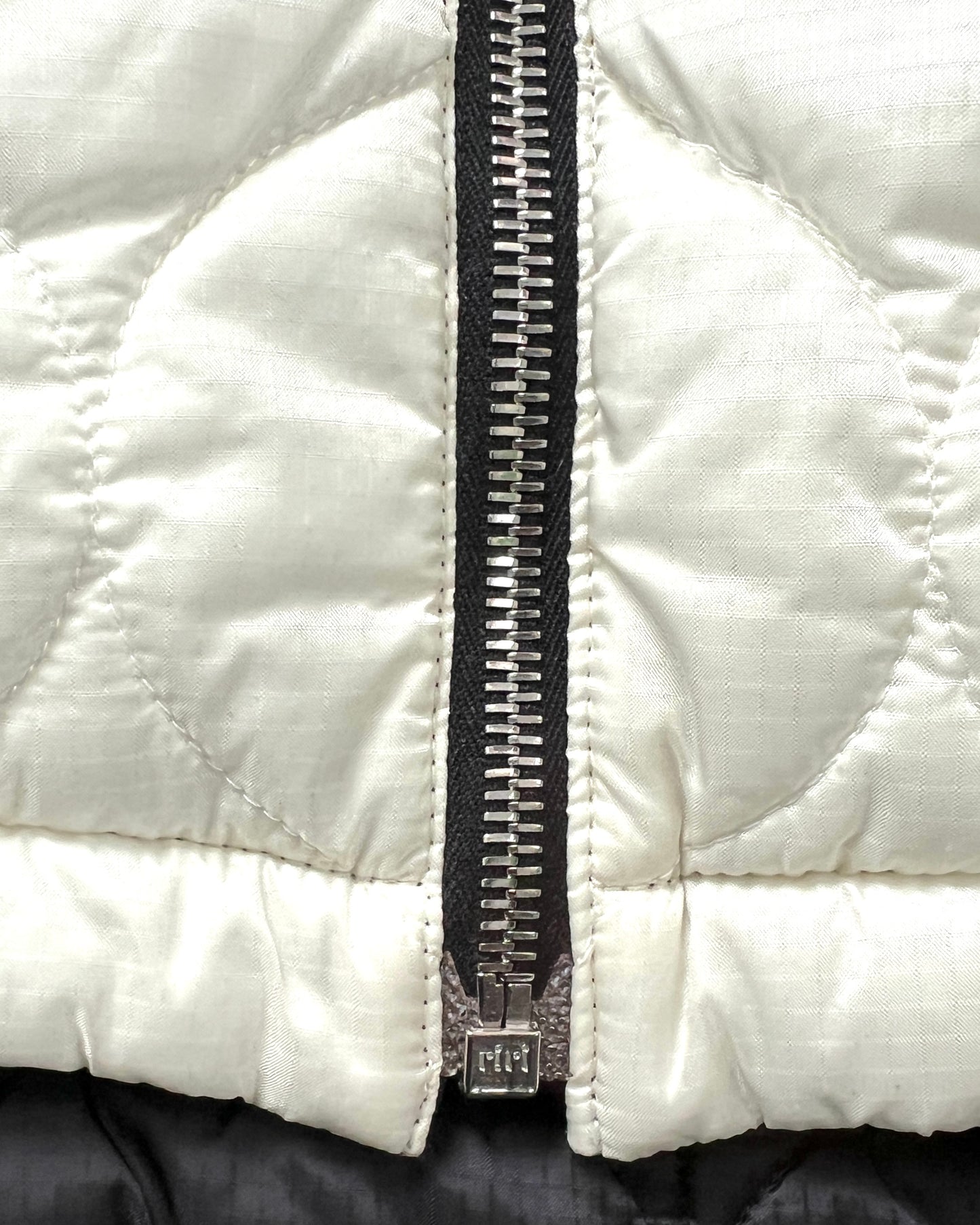 Reversible Onion Quilted Military Liner Style Black / Cream Jacket (M)
