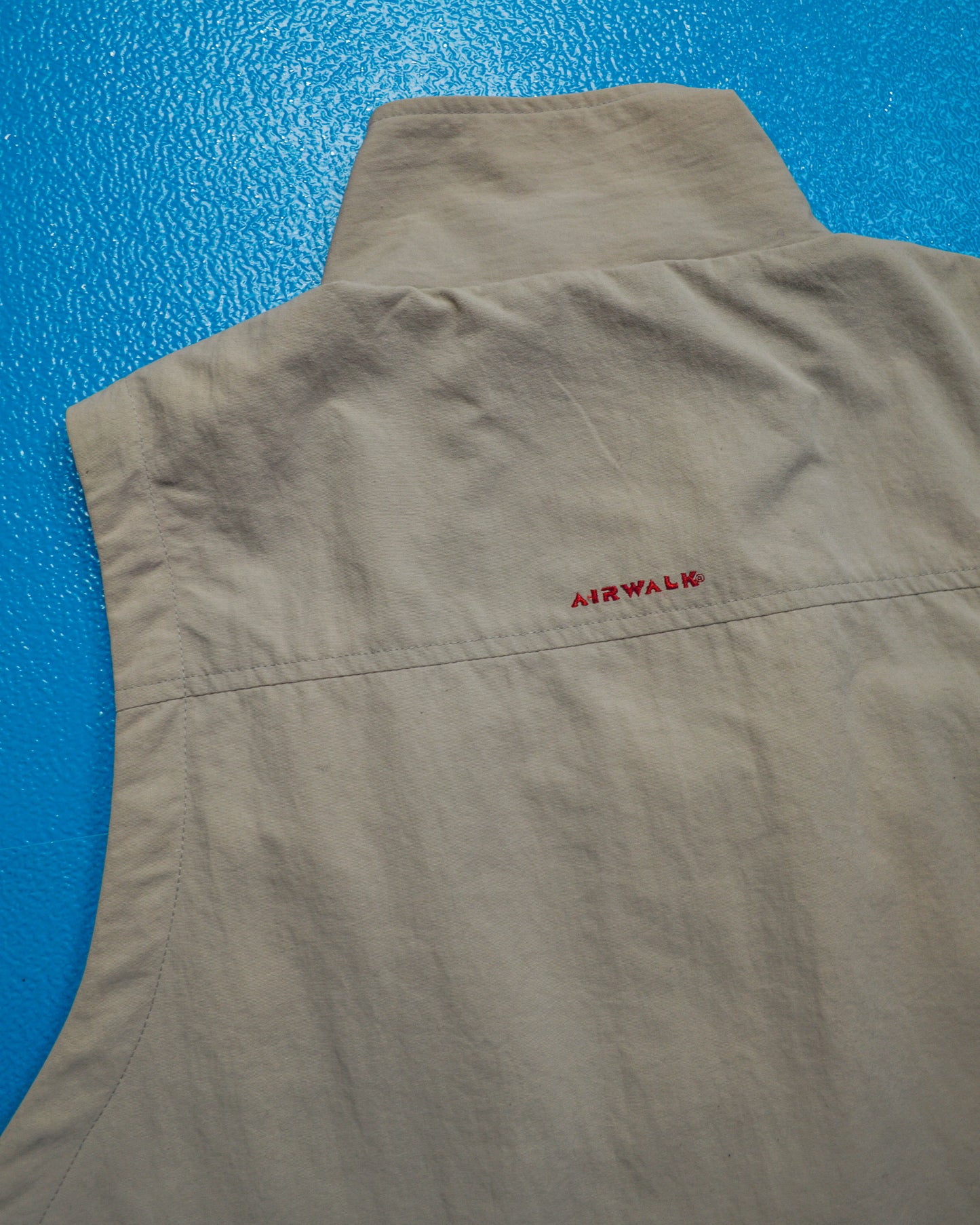 Beige Concealed Compartment Tactical Utility Vest (L)