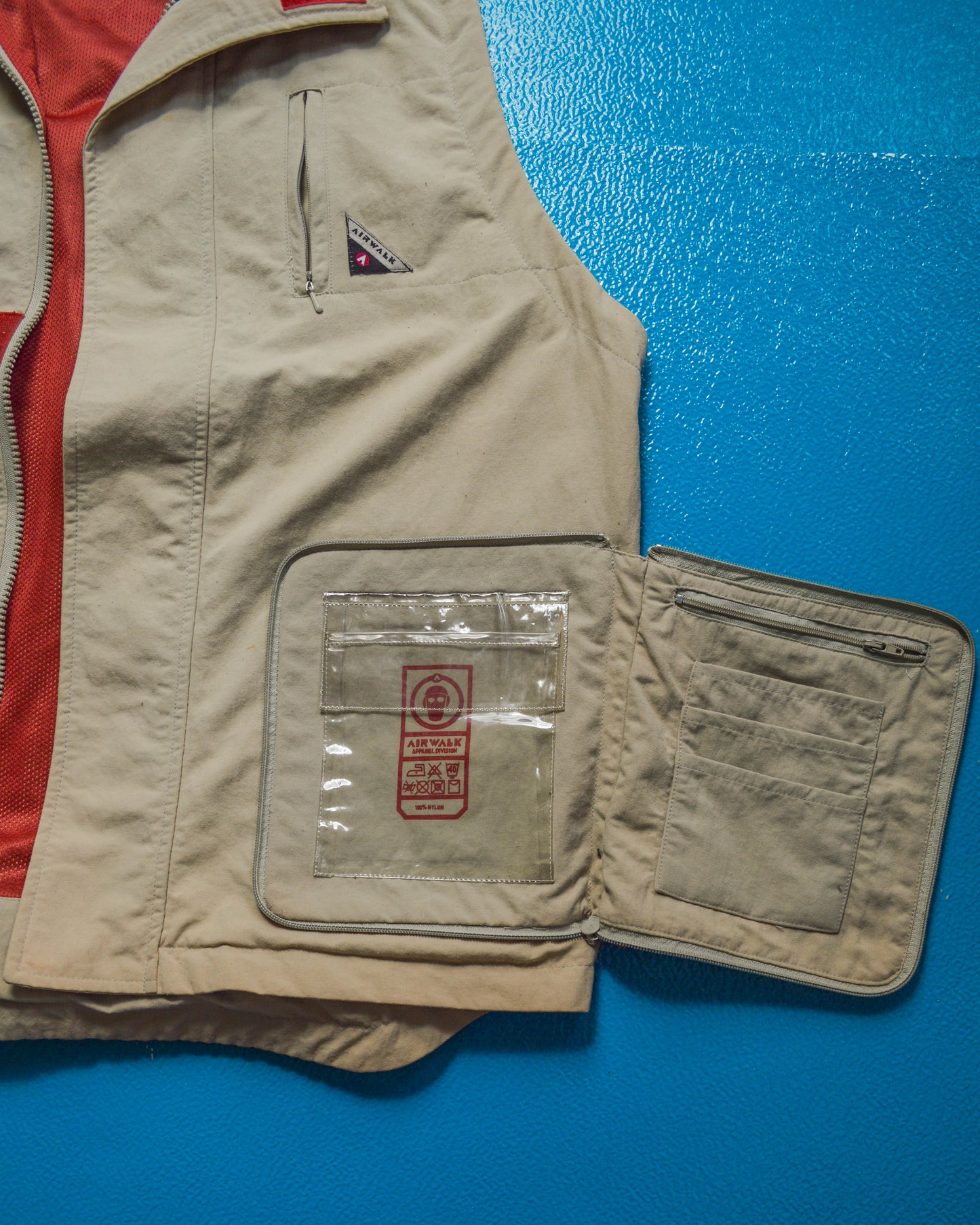 Beige Concealed Compartment Tactical Utility Vest (L)