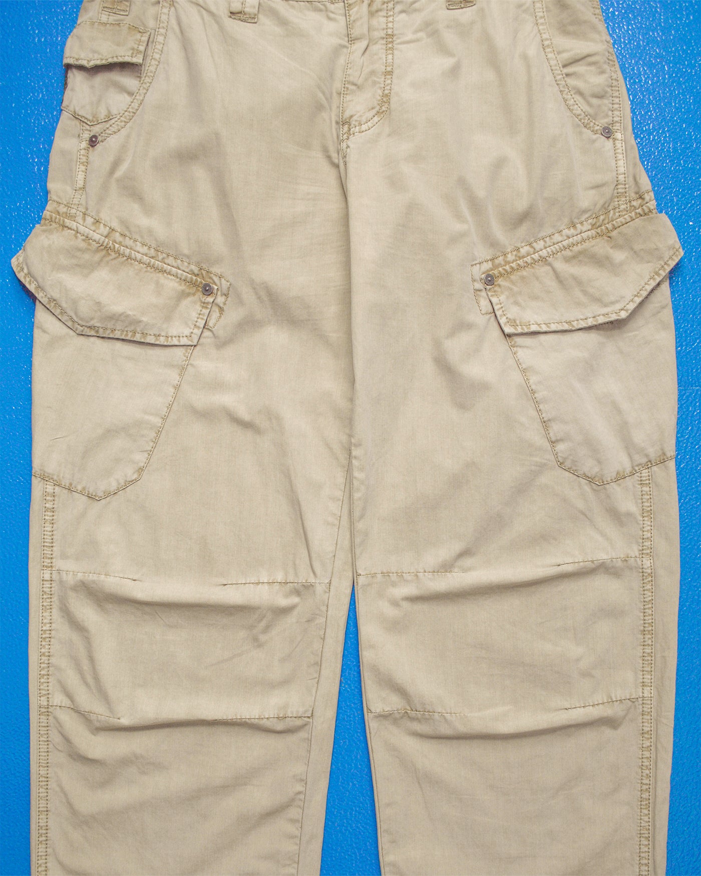 Aged Slanted Beige Cargo Pants (32)