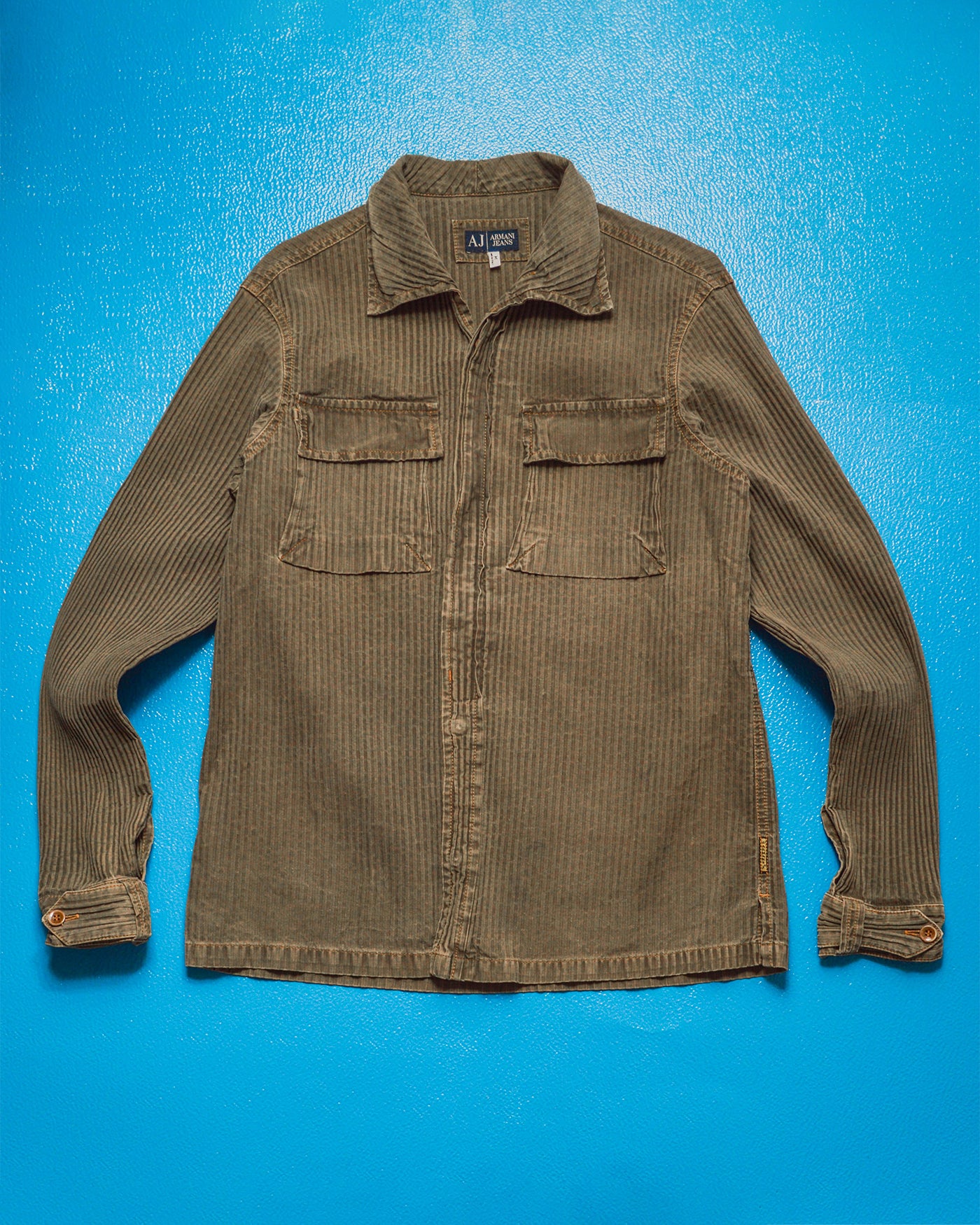Early 2000s Pleated Brown Shirt (~M~)
