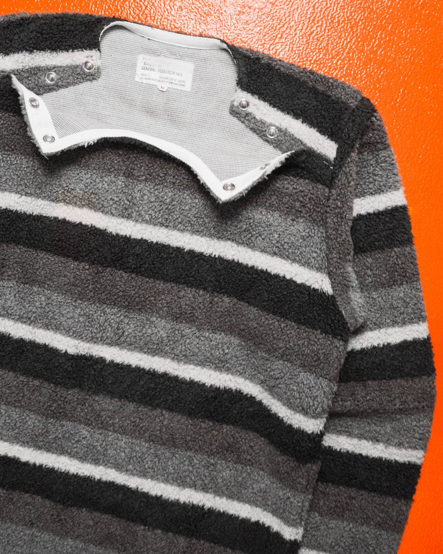 2003 Greyscale Fleece Striped Jumper (M)