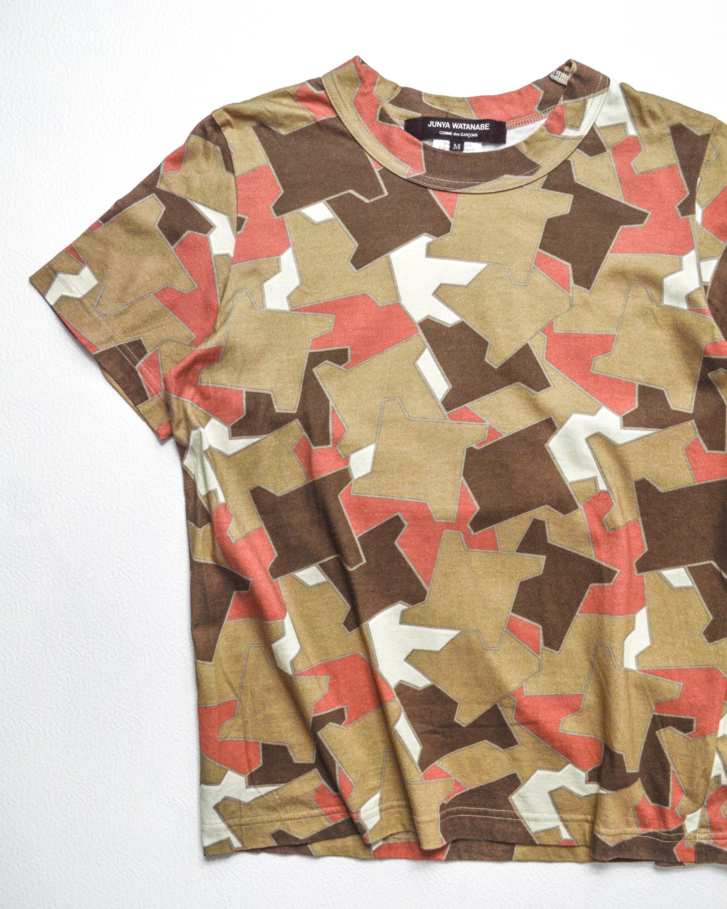 2017 Brown Coral Puzzle / Tile Print T-shirt (M)
