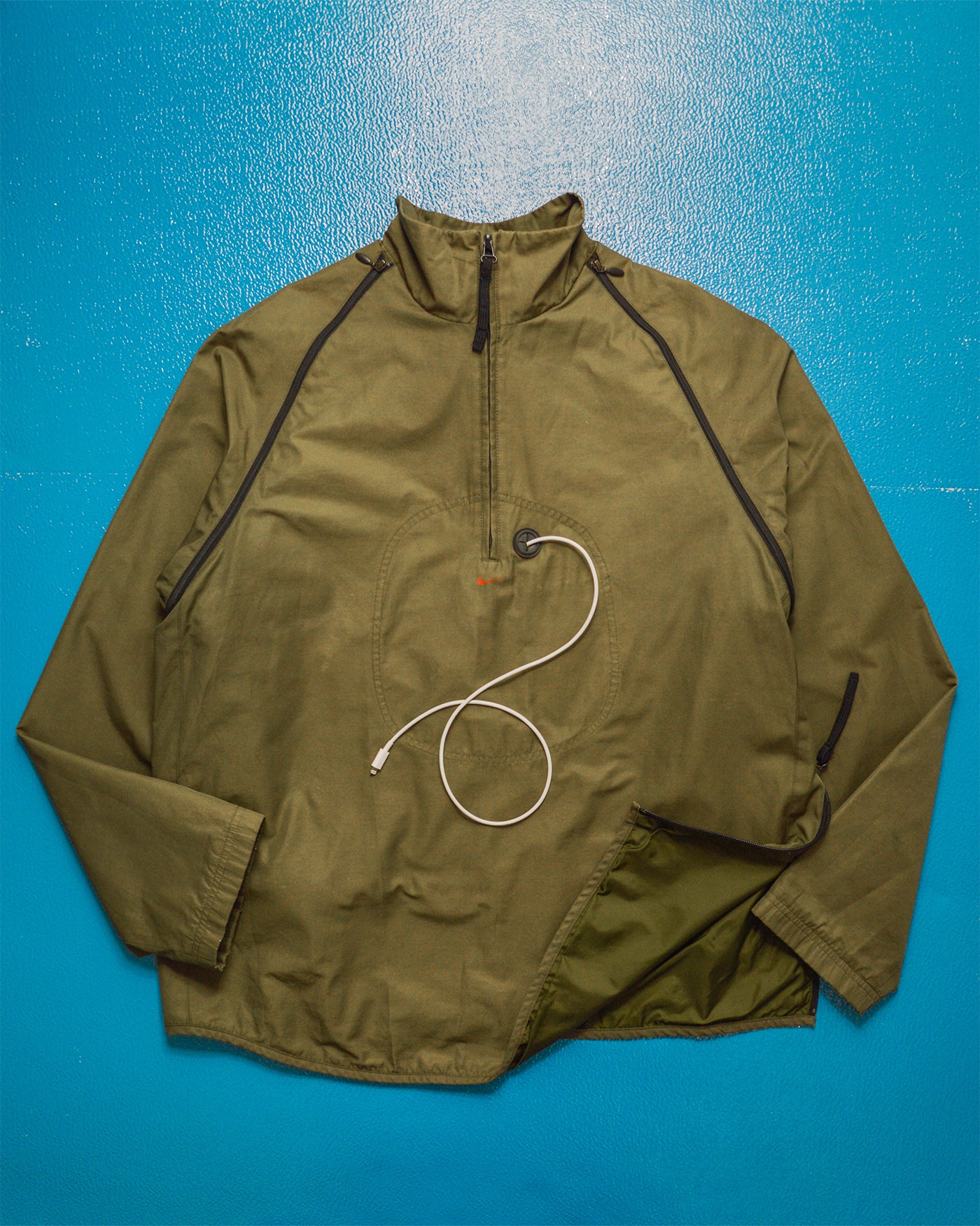 CD Player / Stash Pocket Quarter Zip Jacket (L)