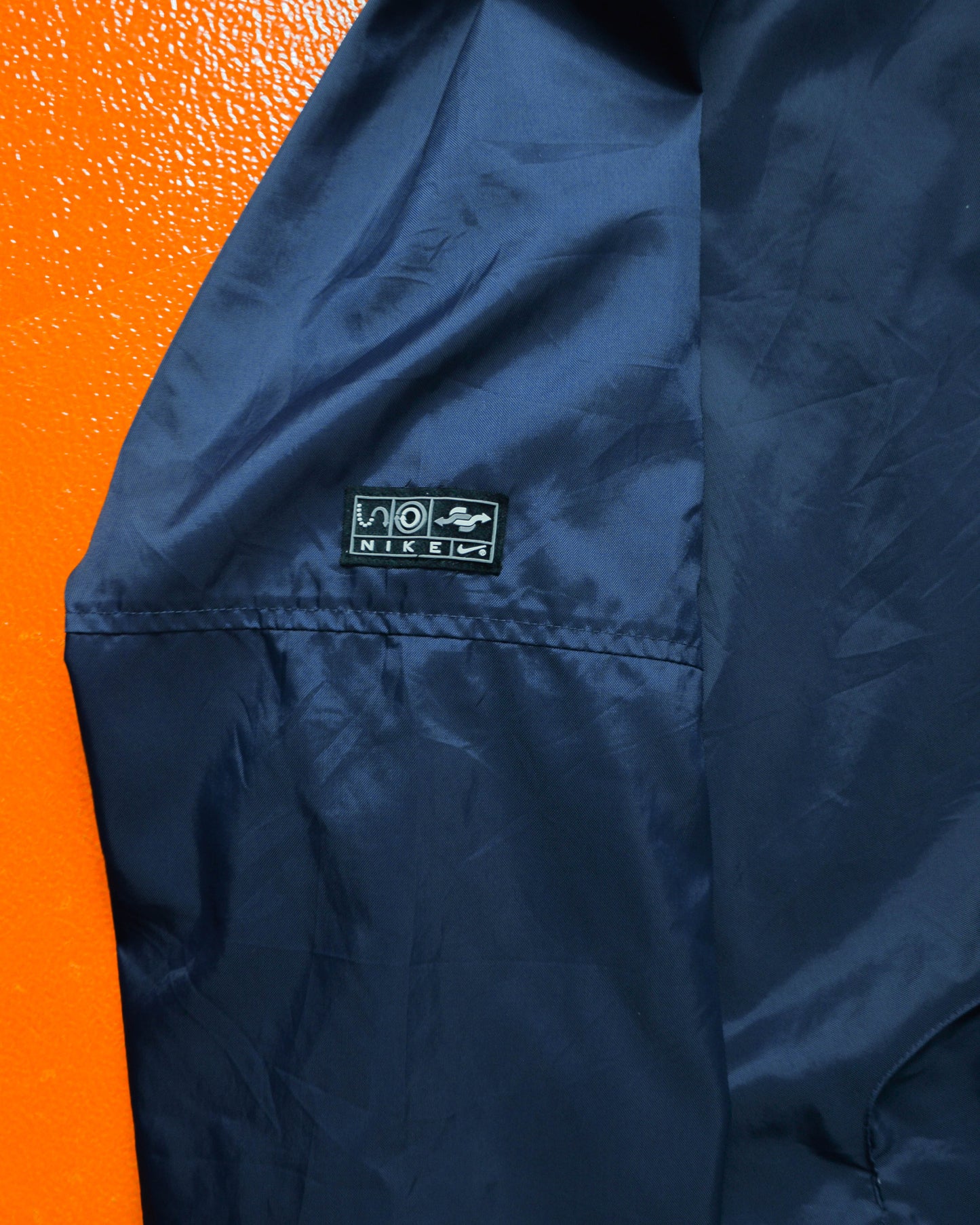 Fall 2000 Egg Cell Style Nylon Navy Windbreaker Jacket (XL)