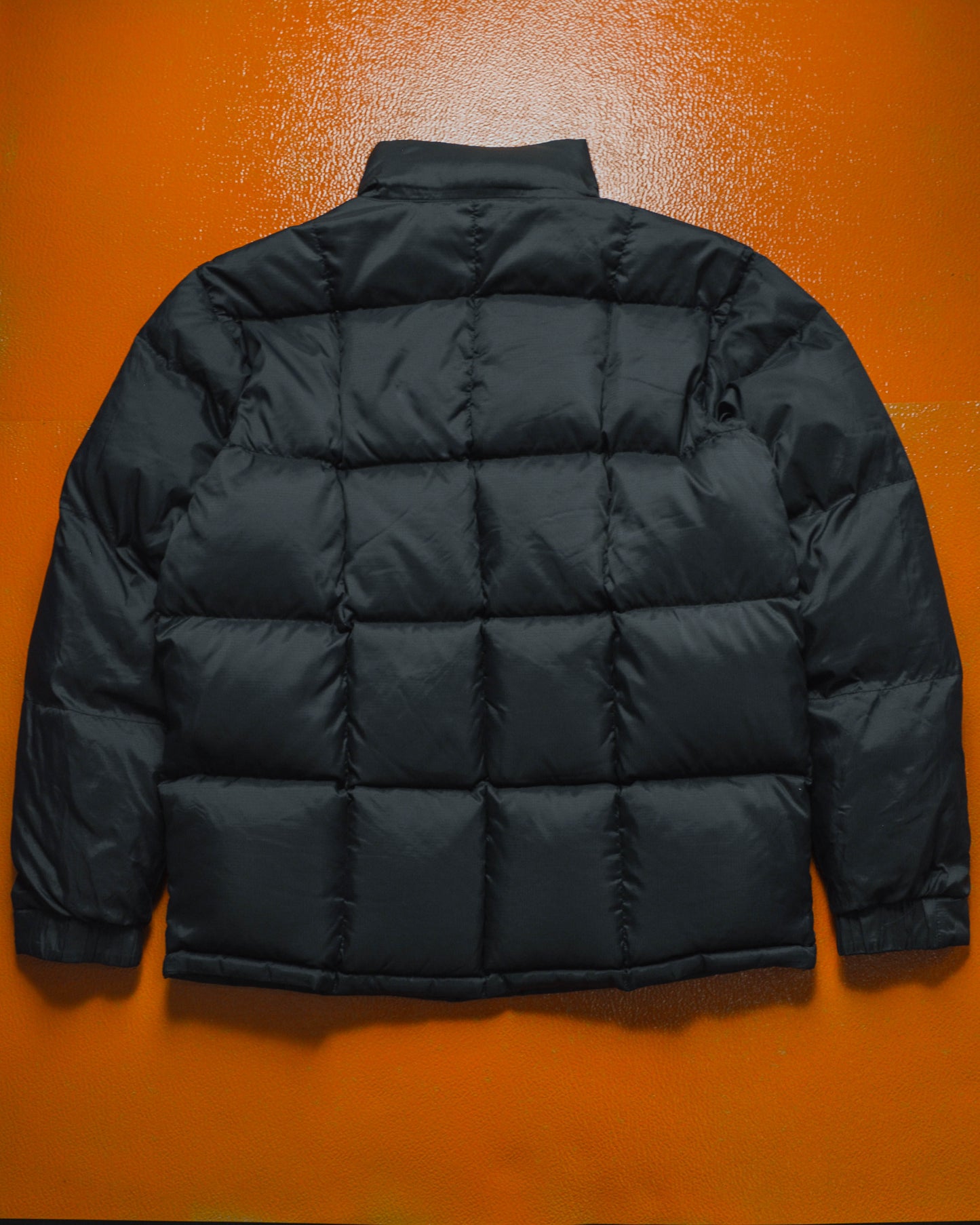 Tonal Allover Script Logo Reversible Puffer Jacket (L)