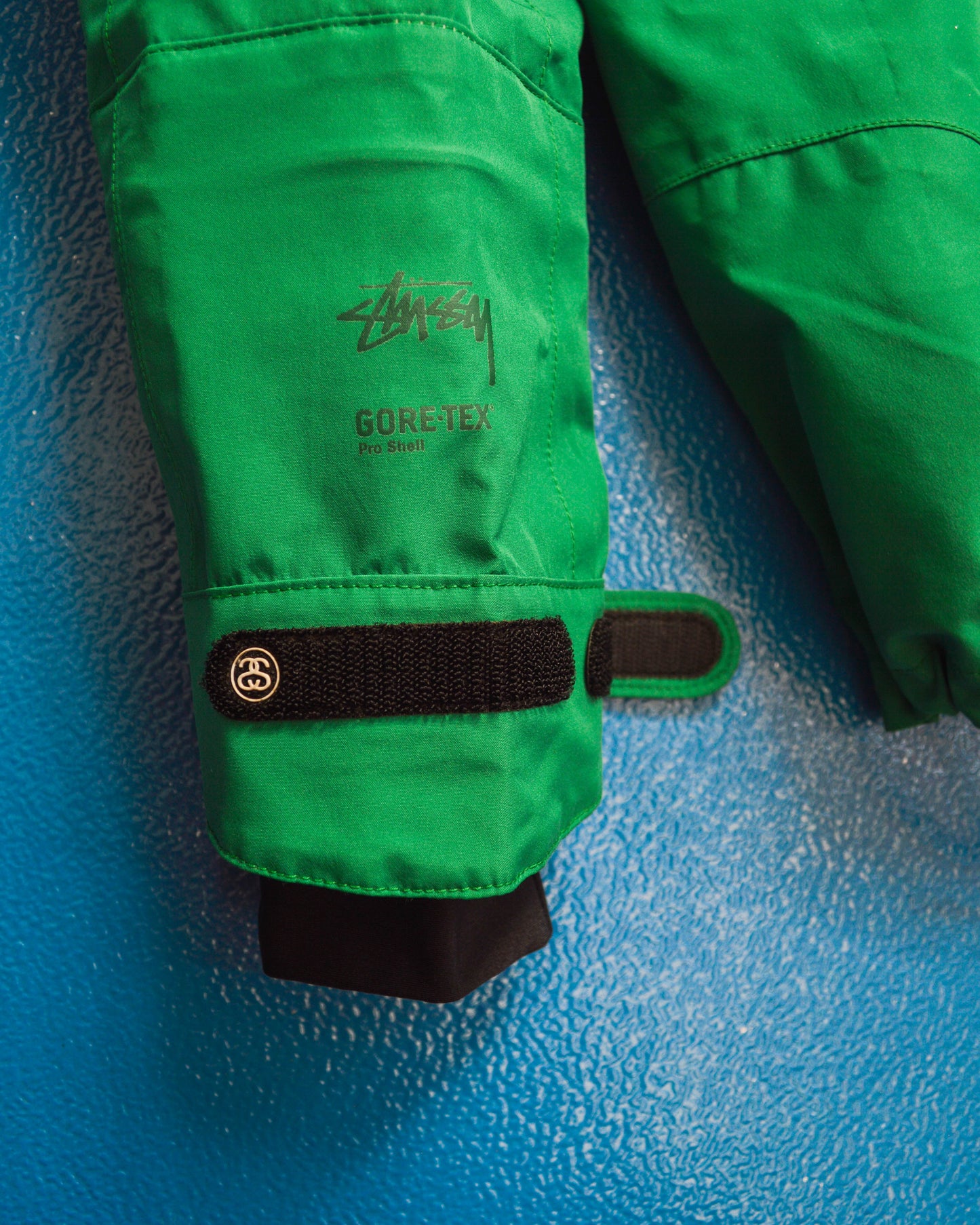 AFDICEGEAR A/W11 Green Asymmetrical Curved Zip Gore-tex Jacket (M~L)