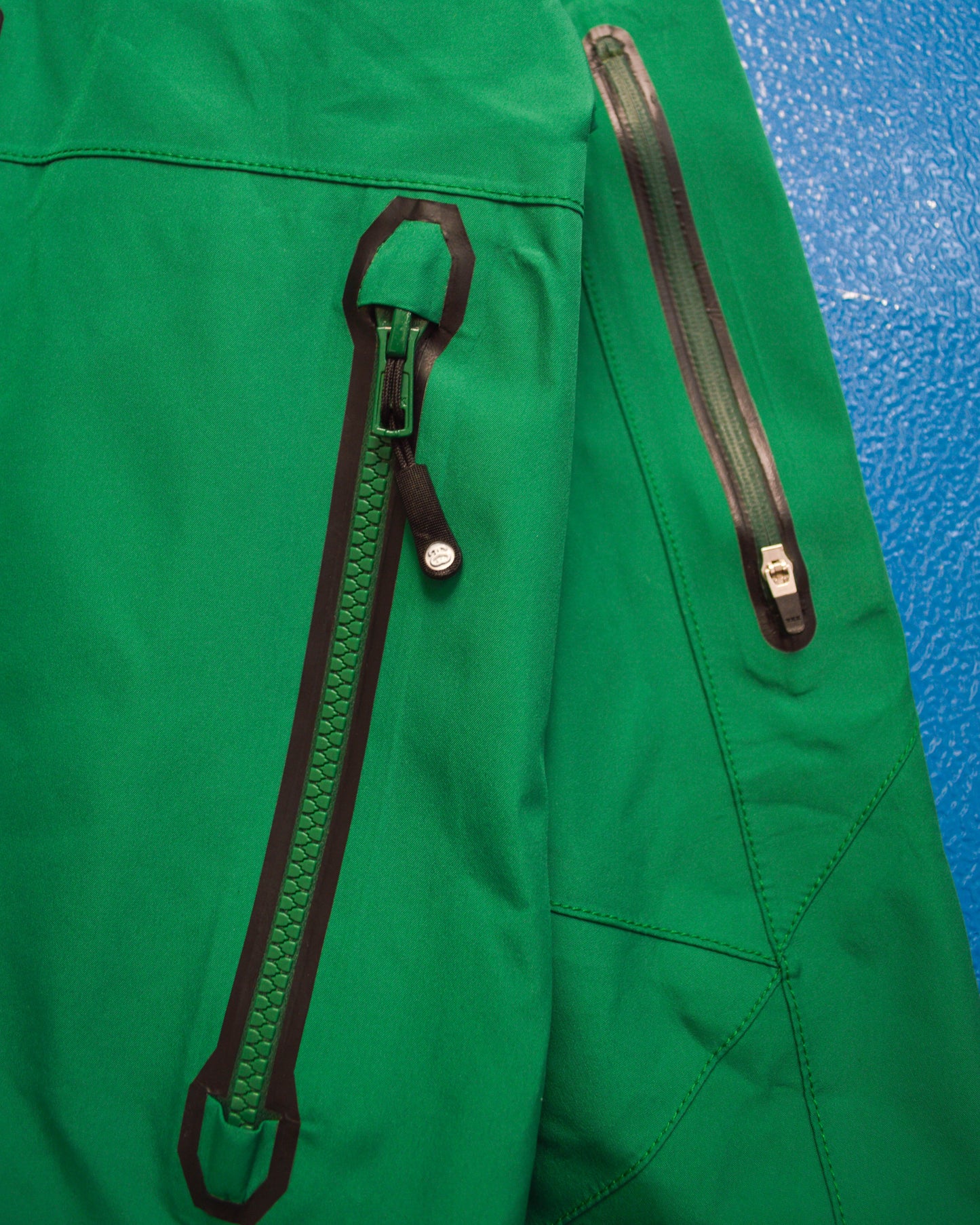 AFDICEGEAR A/W11 Green Asymmetrical Curved Zip Gore-tex Jacket (M~L)
