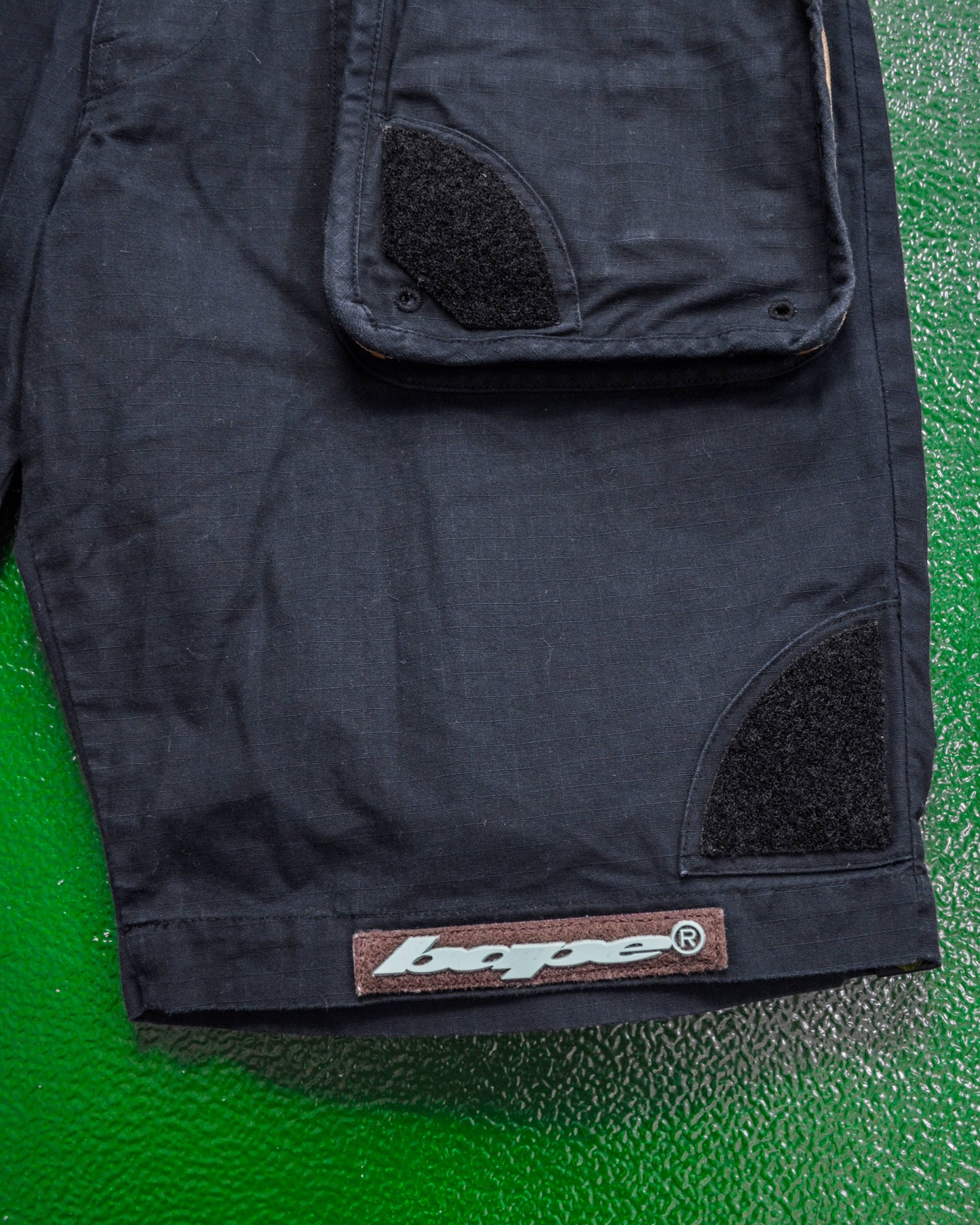 bape Extreme Multi-pocket Cargo Shorts (30~31)