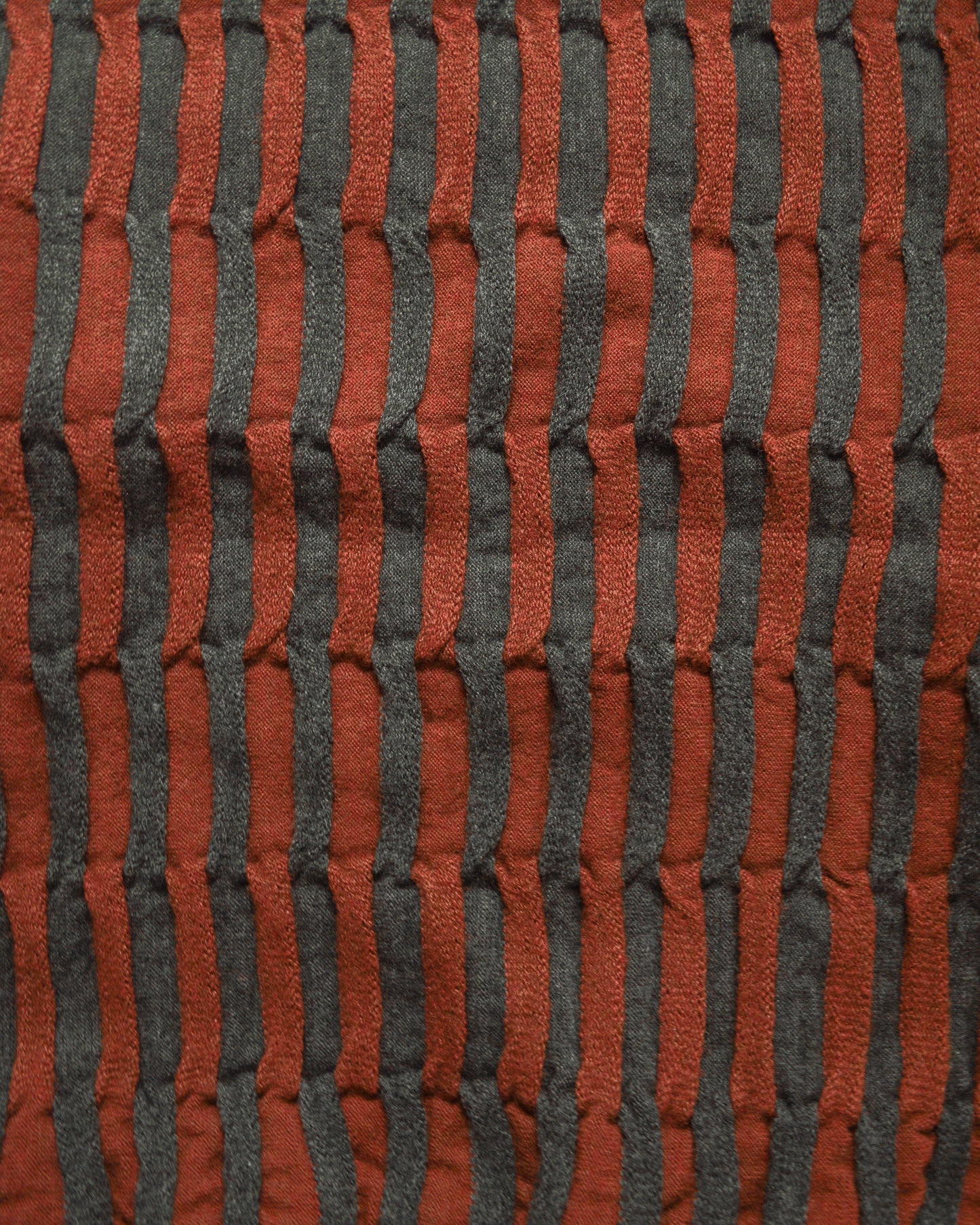 Issey Miyake 80s Red Grey 3D Vertical Striped Knit (~M~)