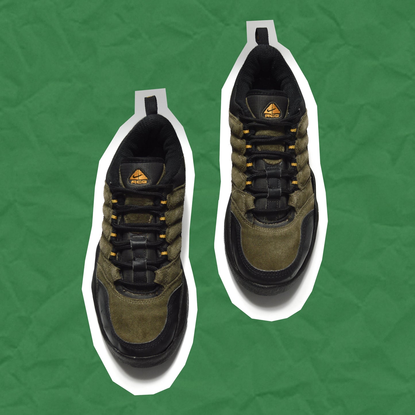 Nike ACG 2002 Hiking Shoes (UK8.5)